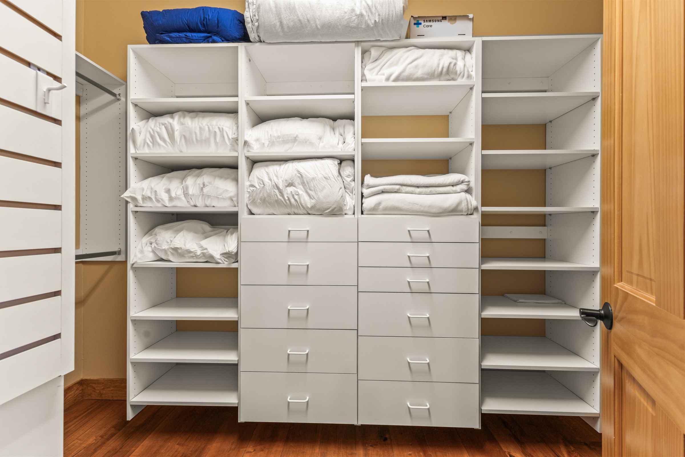 Bedroom #1 | Walk-in Closet