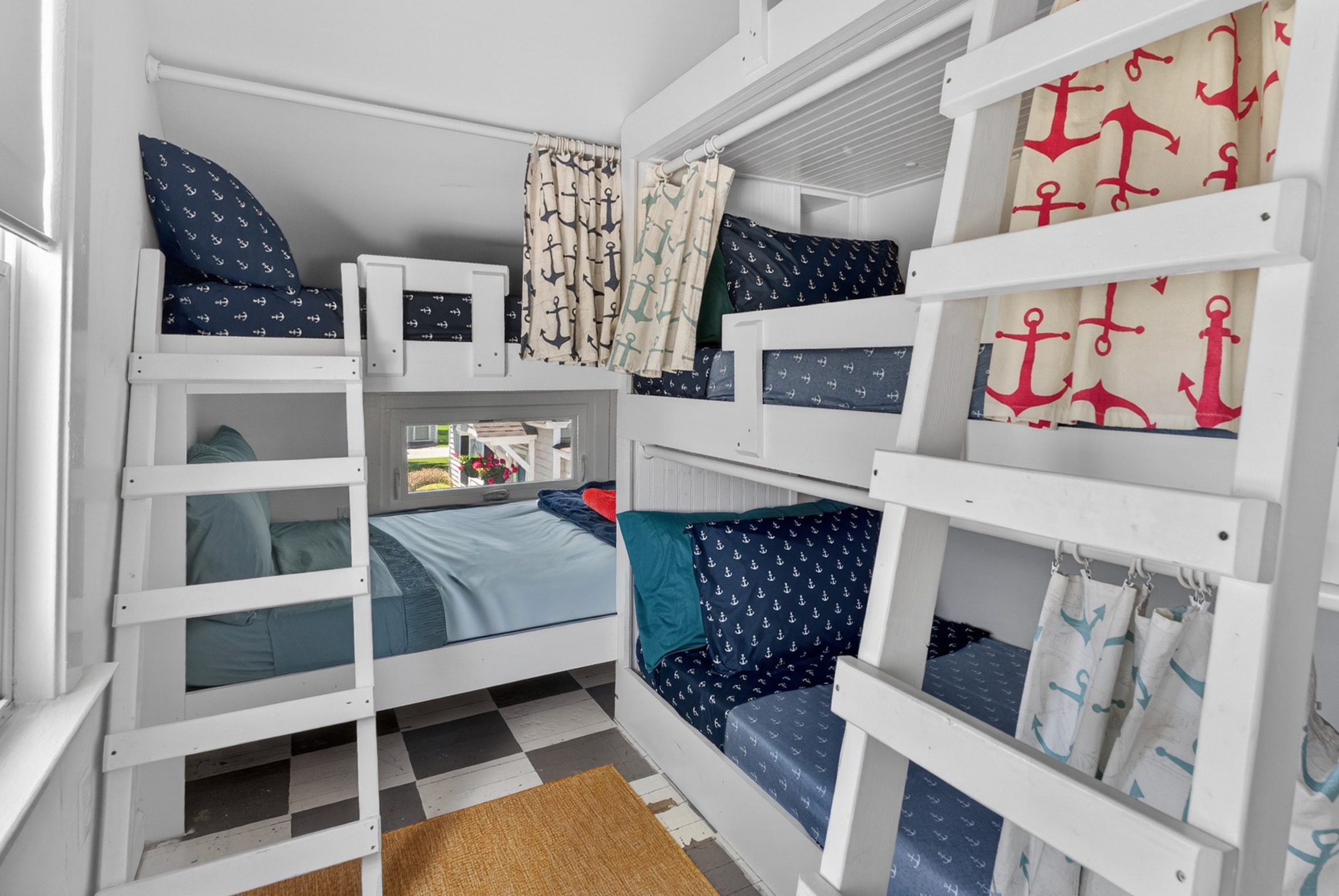 Bunk room!