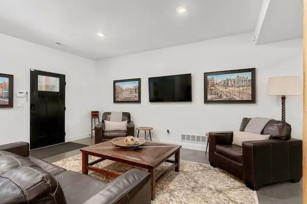 Main Floor Living Area