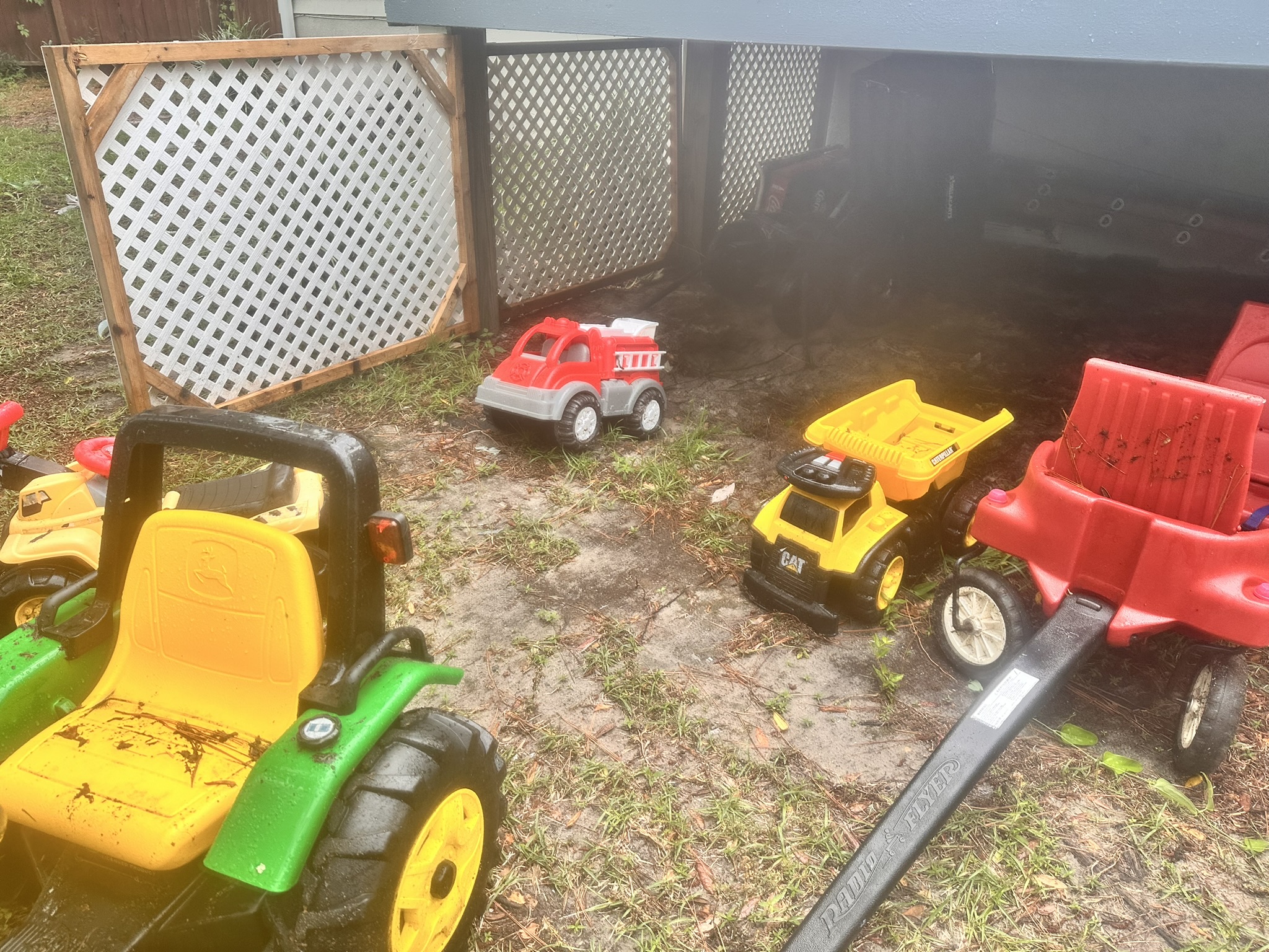 John Deere Chain Driven Rider, Beach Wagon, other riders & trucks for outdoor play