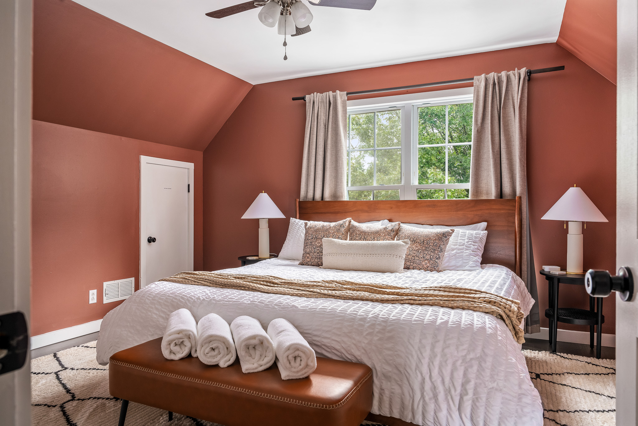 Rest easy in warm, elevated style This upstairs king bedroom combines earthy tones, plush textures, and natural light to create a space that’s both inviting and effortlessly chic. 🛏️🌞🌿