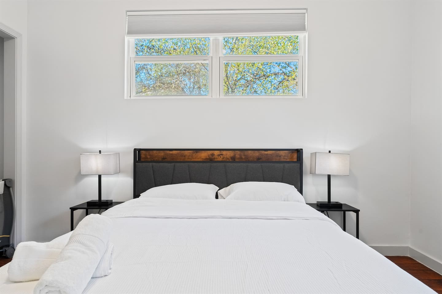 Middle Home: Relax and Recharge in Our 3rd Bedroom