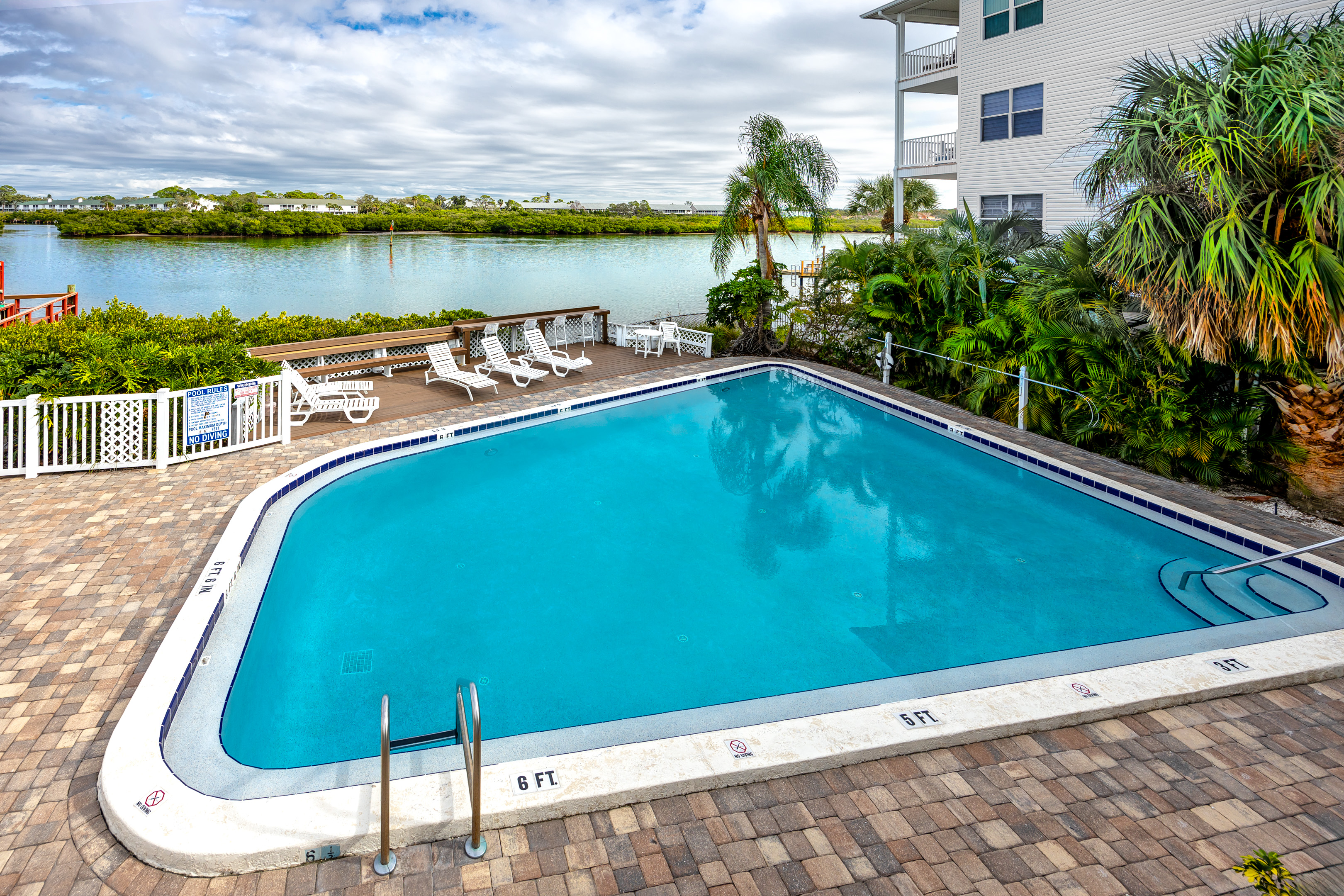 Large Community Pool