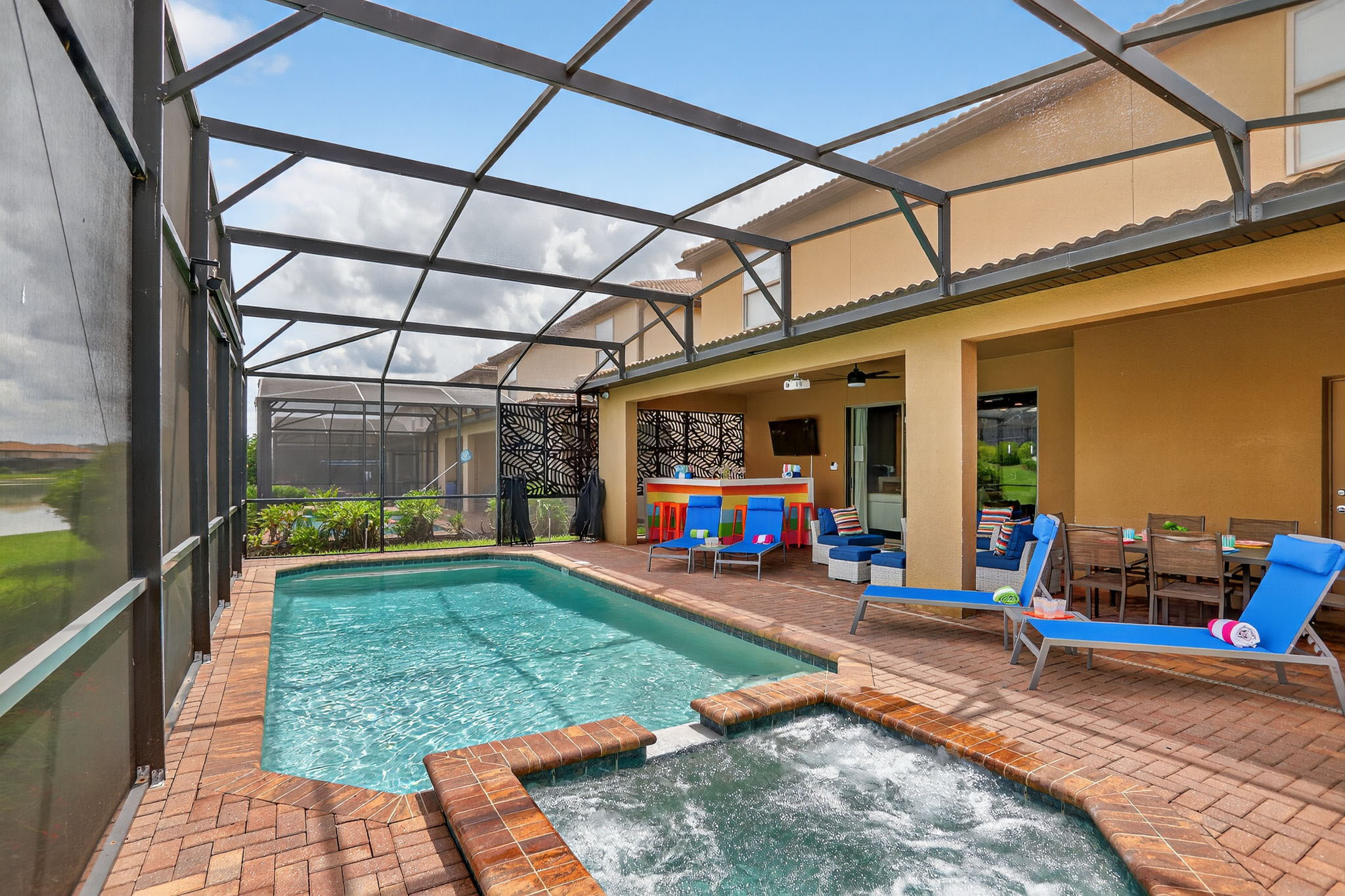 4 Loungers - Plenty Of Seating Under Lanai