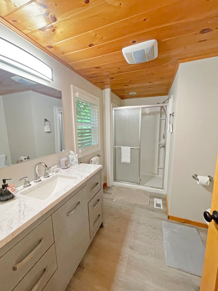 Enjoy the convience of a full bathroom attached to the main bedroom!