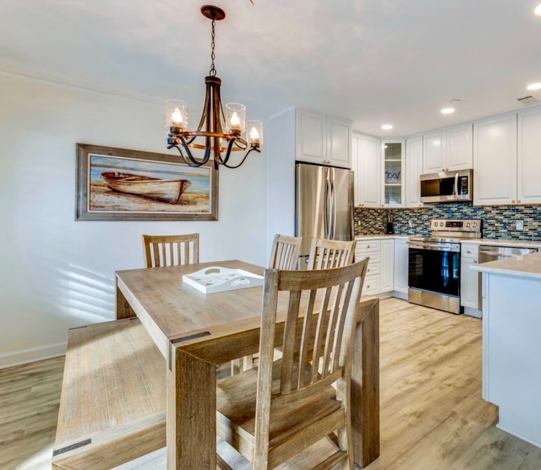 Dining table beside the kitchen