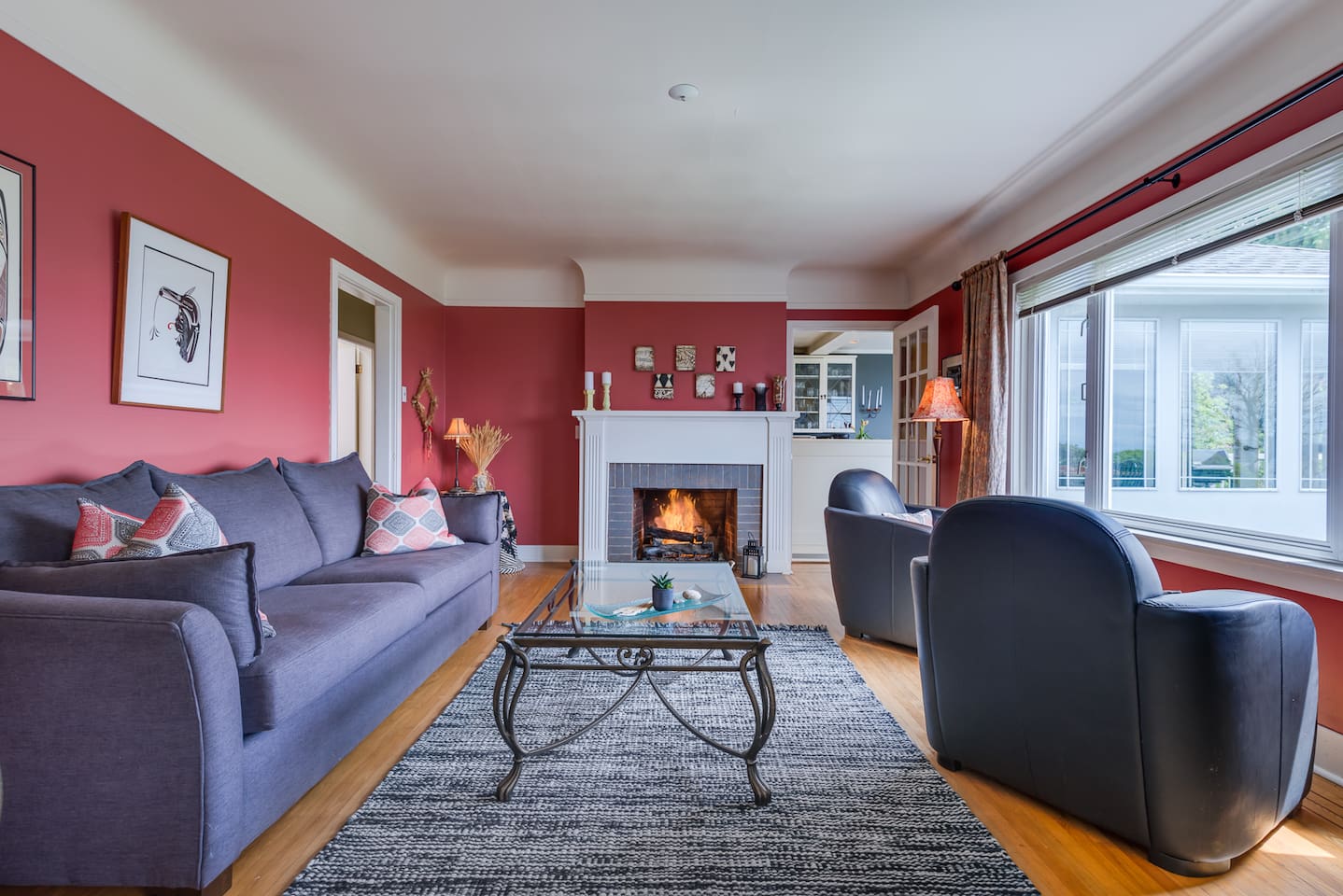 The fireplace provides a roaring and warming fire.   Most people mistake it for a real fireplace because it’s so impressive but a simple on/off switch does the trick.  