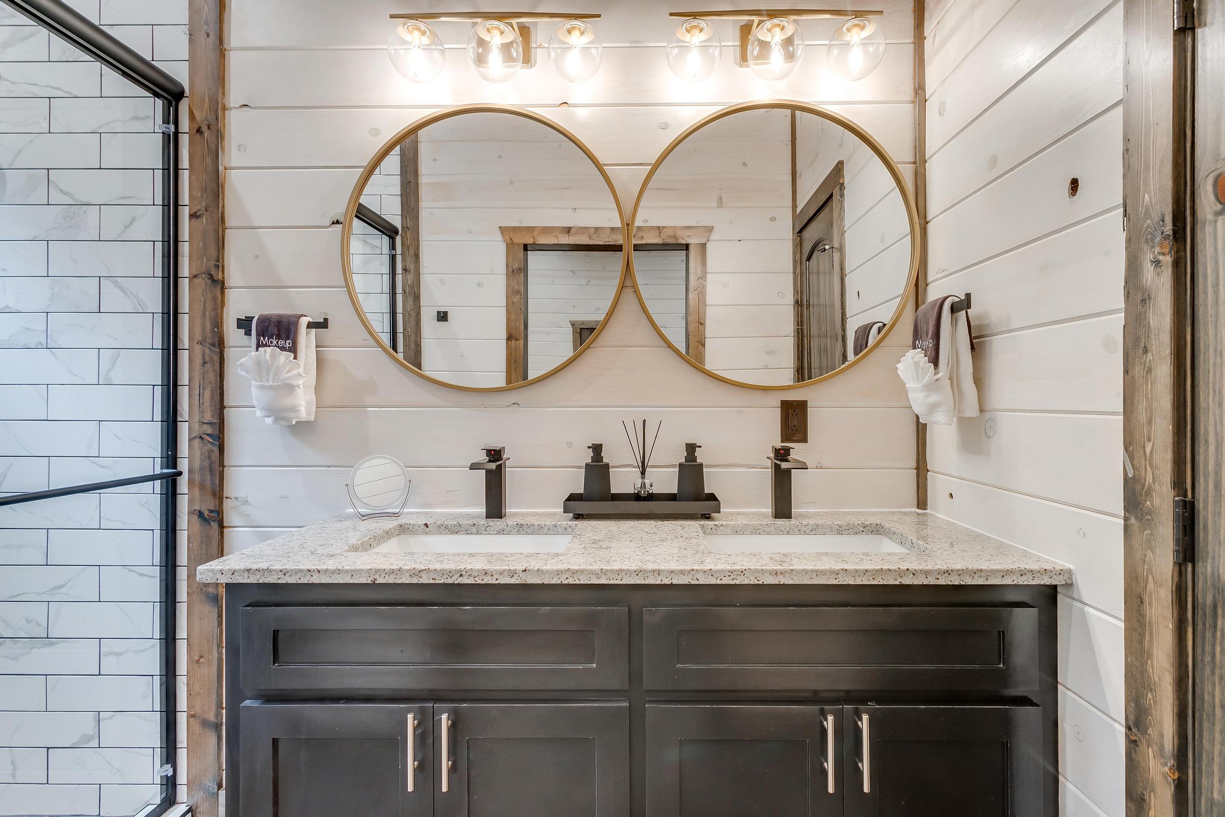 Ensuite bathroom from King Suite #2