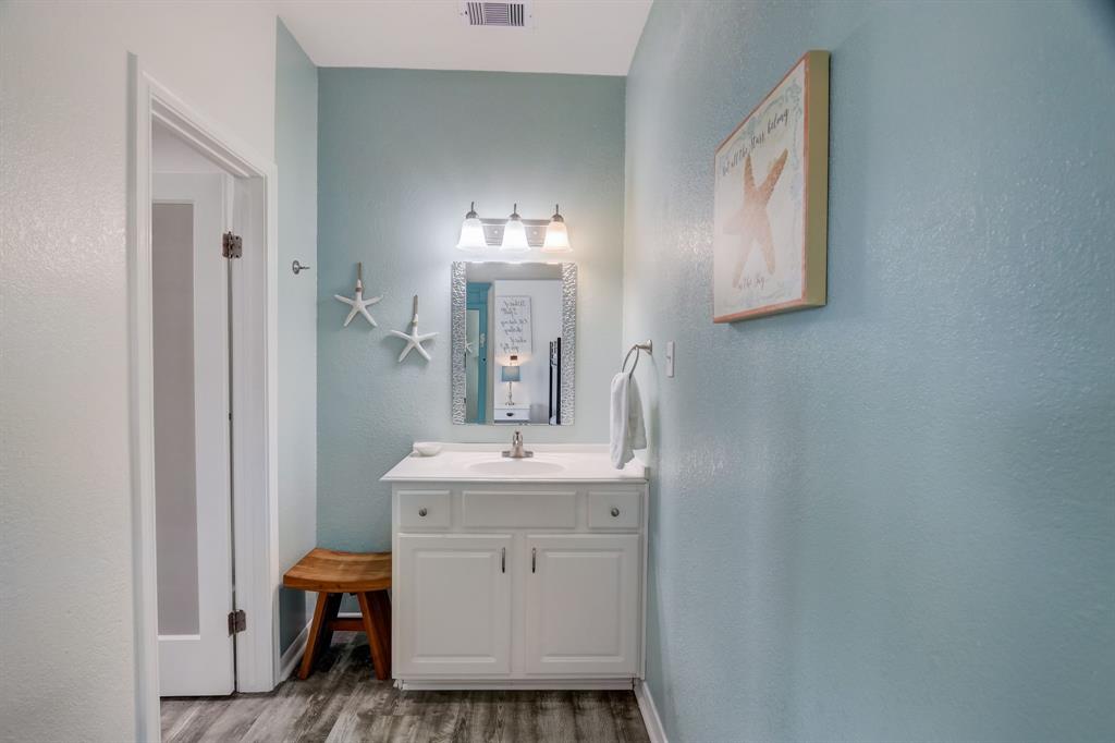 506a55b3612a4e4d949b80df03ddab24 | Beachhouse | Texas | TX | Vacation Homes | Galveston | Crystal Beach | Kokomo | Breezy Days | Beachfront Elegance | Sunrise Serenity | Southern Sands Property Management, LLC