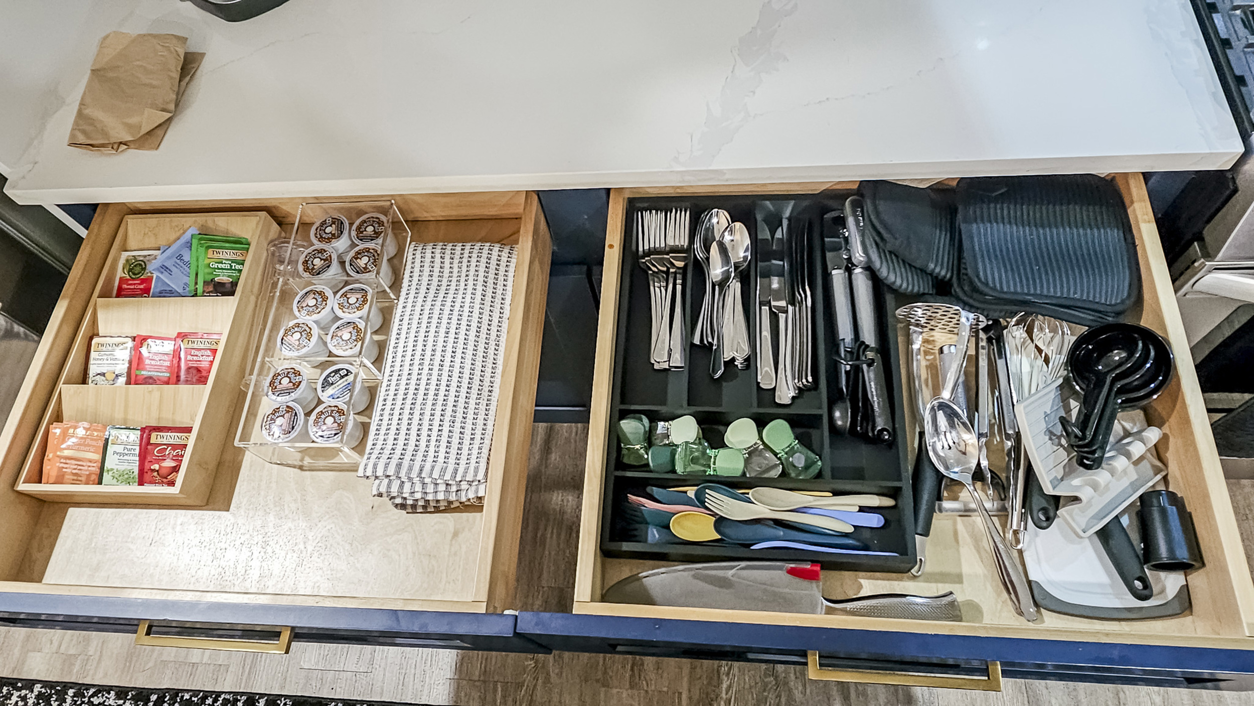 Fully stocked with gourmet teas and all the tools for culinary adventures!