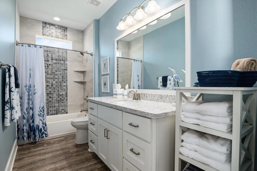 50cc620f605d4fa0991f597f751d019d | Beachhouse | Texas | TX | Vacation Homes | Galveston | Crystal Beach | Kokomo | Breezy Days | Beachfront Elegance | Sunrise Serenity | Southern Sands Property Management, LLC