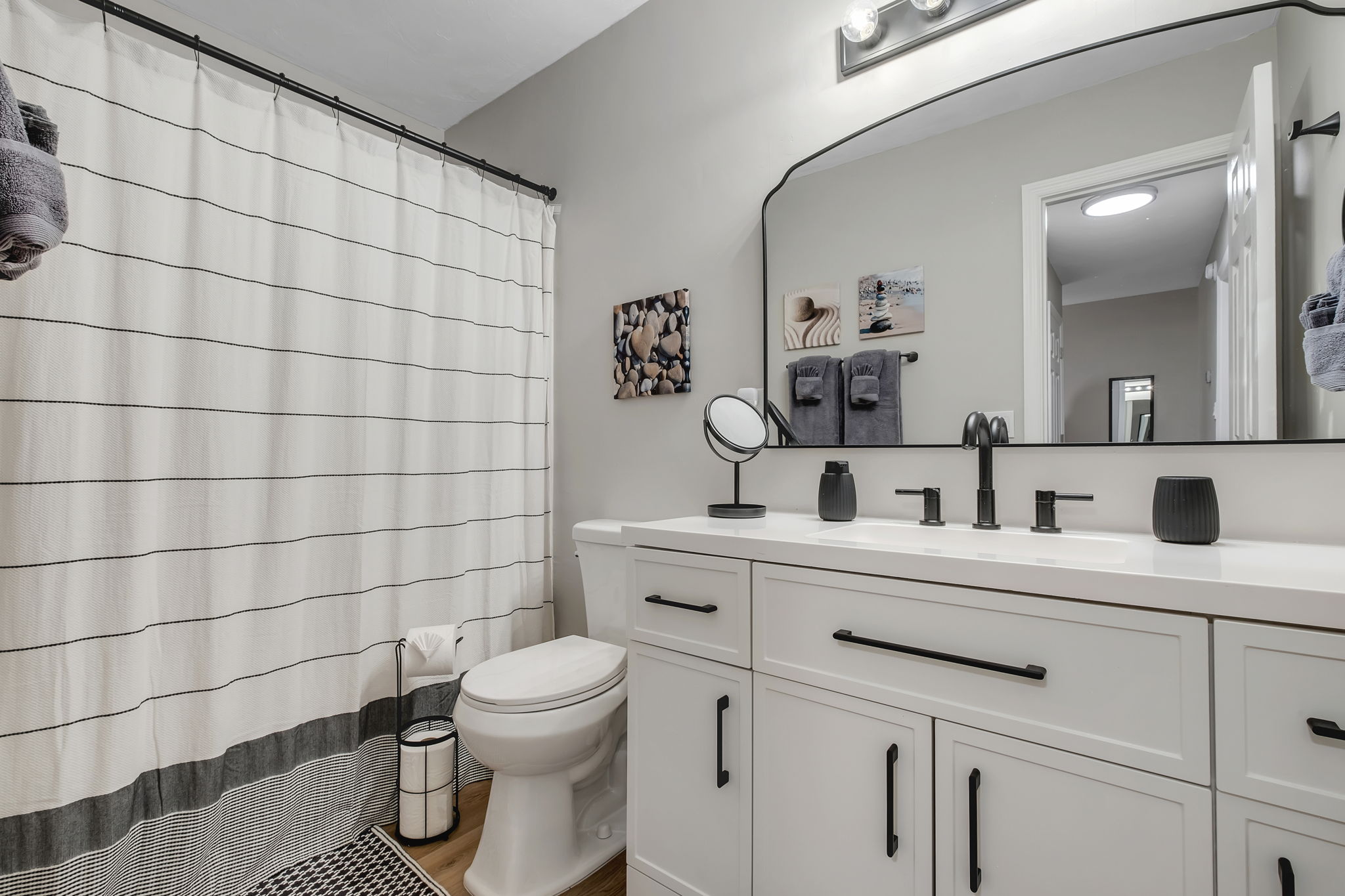 Shared Upstairs Bathroom with Plenty of Storage
