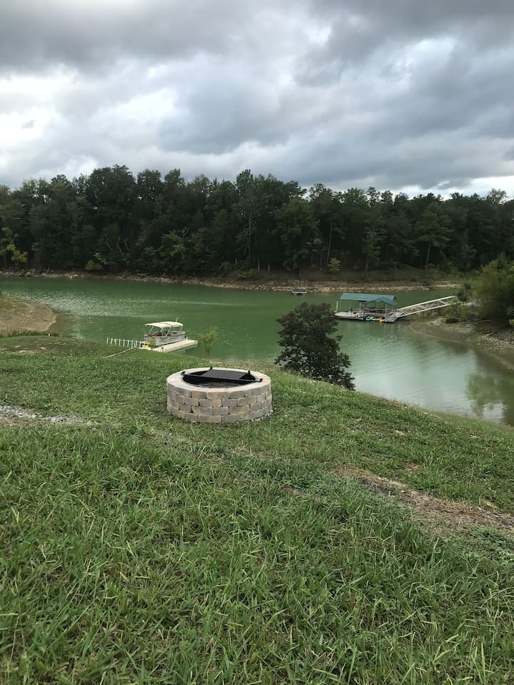 Fire Pit (Chairs too)