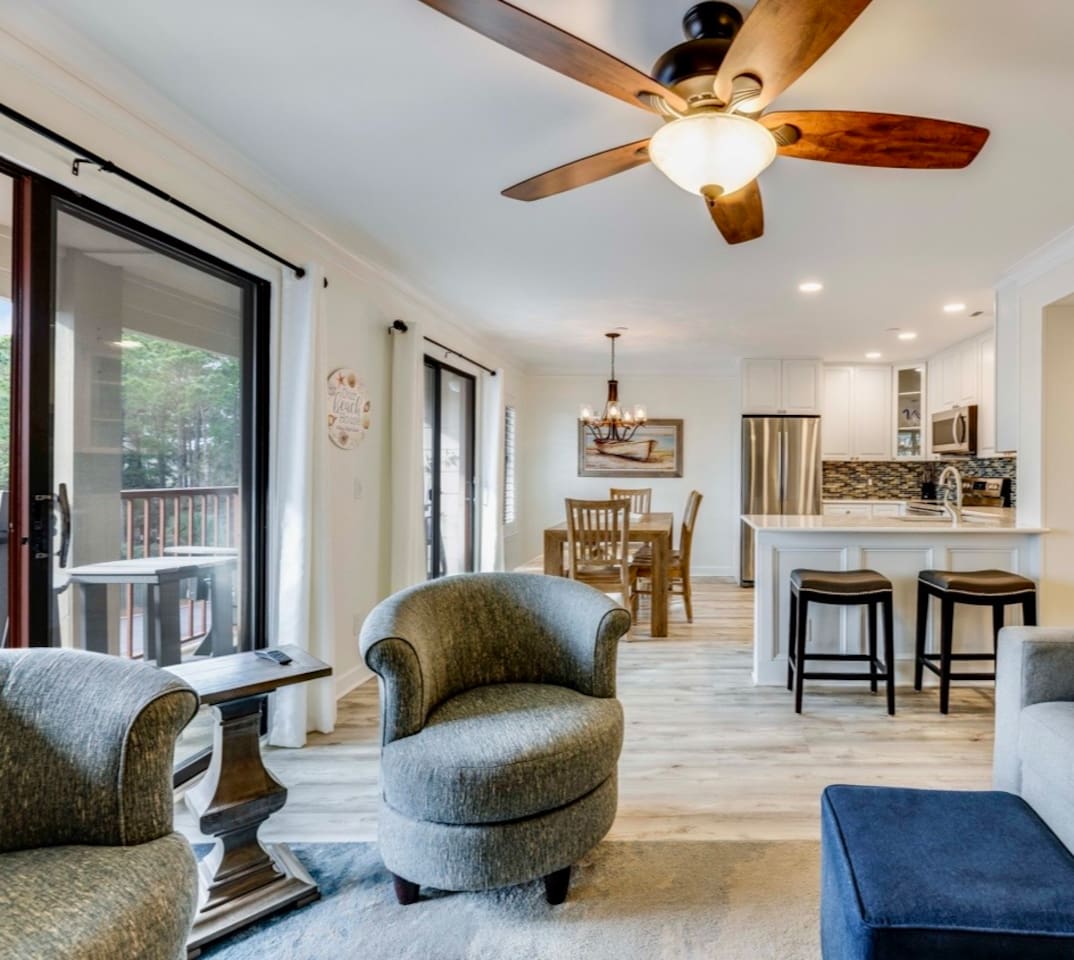 Open living area flowing into the kitchen