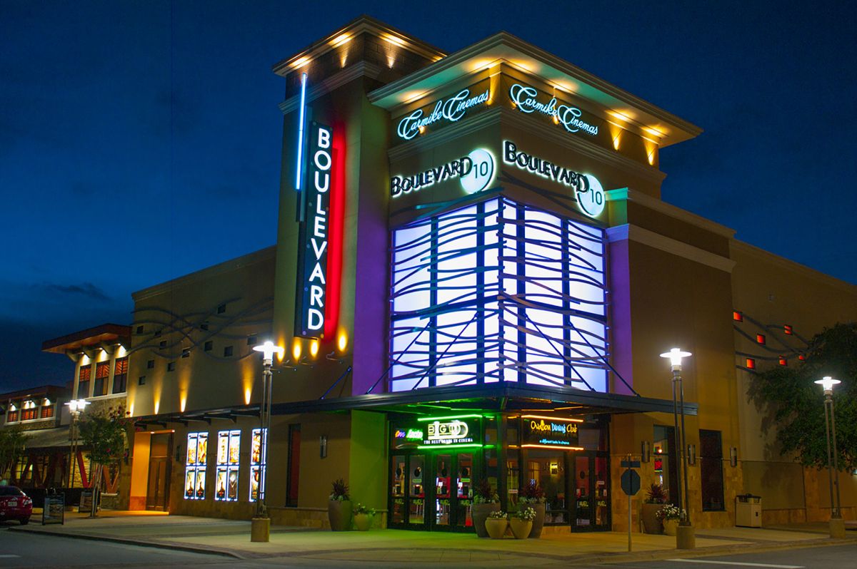Boulevard 10 cinema at Grand Boulevard, a short drive from the resort