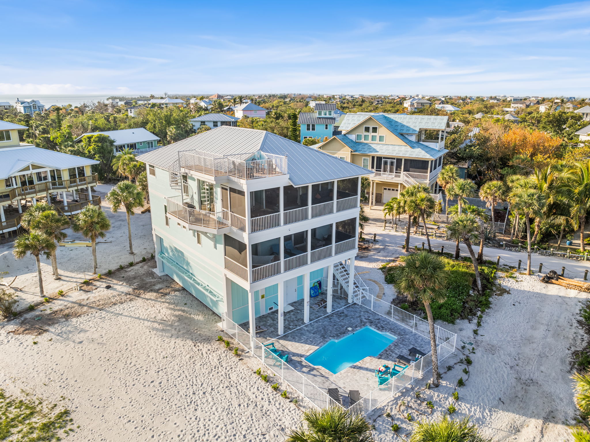 2 full screened in decks for peaceful relaxation