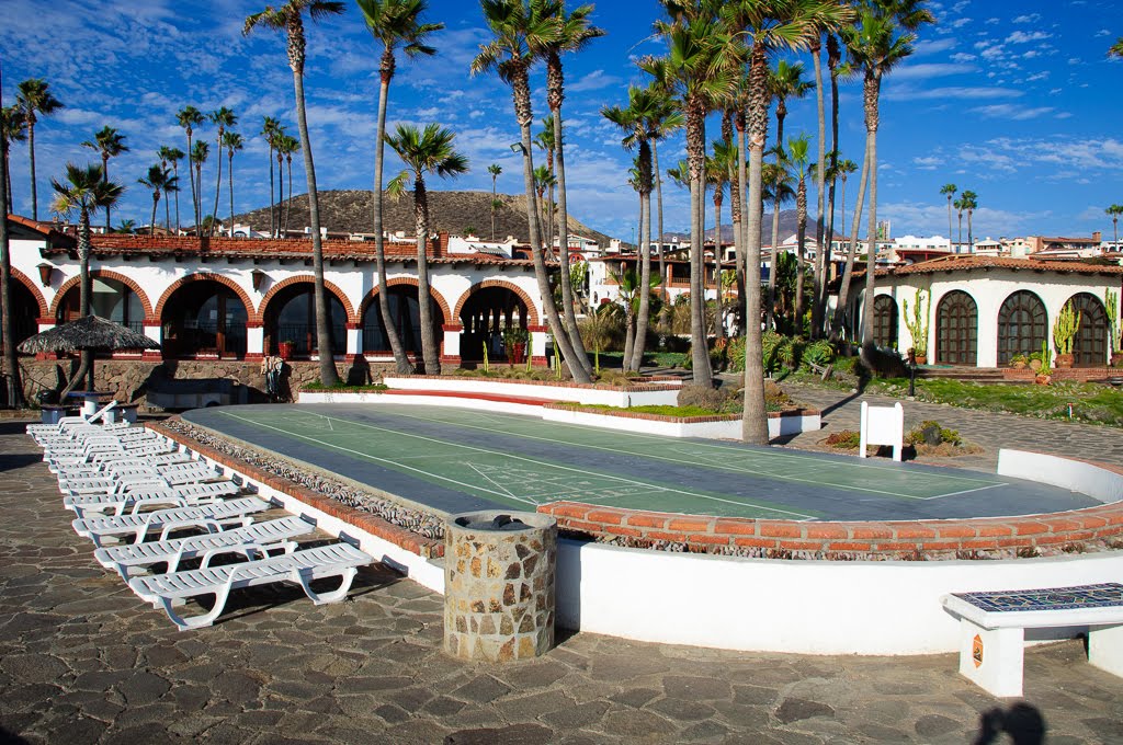 Las Gaviotas Shuffleboard Court