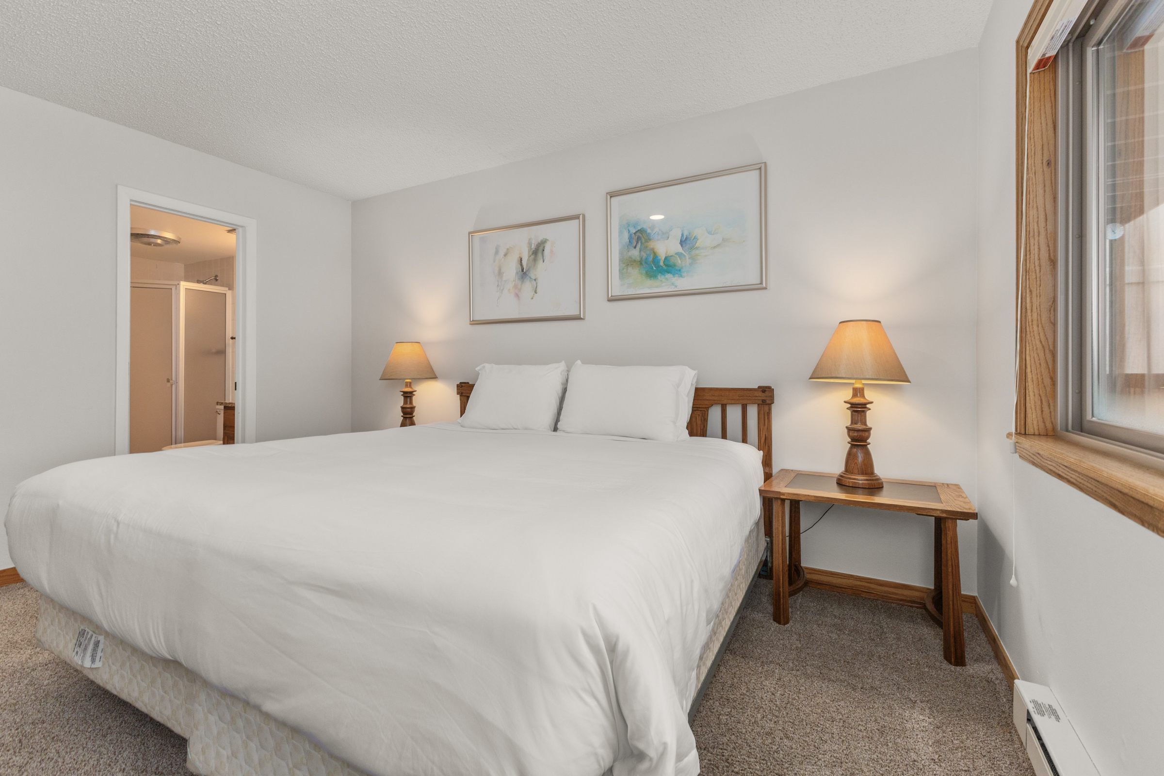 Ensuite Bedroom 1 |  King Bed