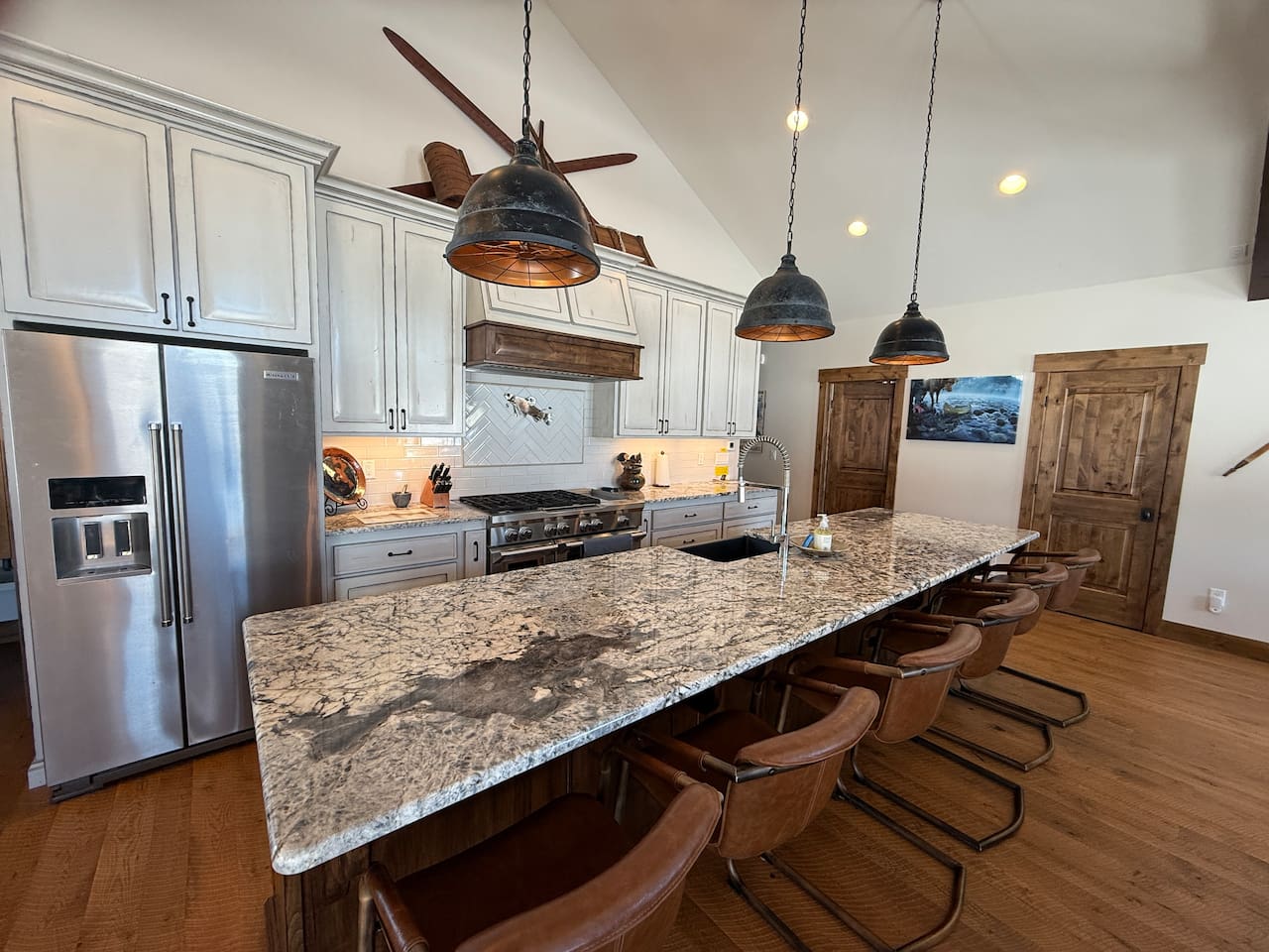 fully appointed kitchen with walk in pantry