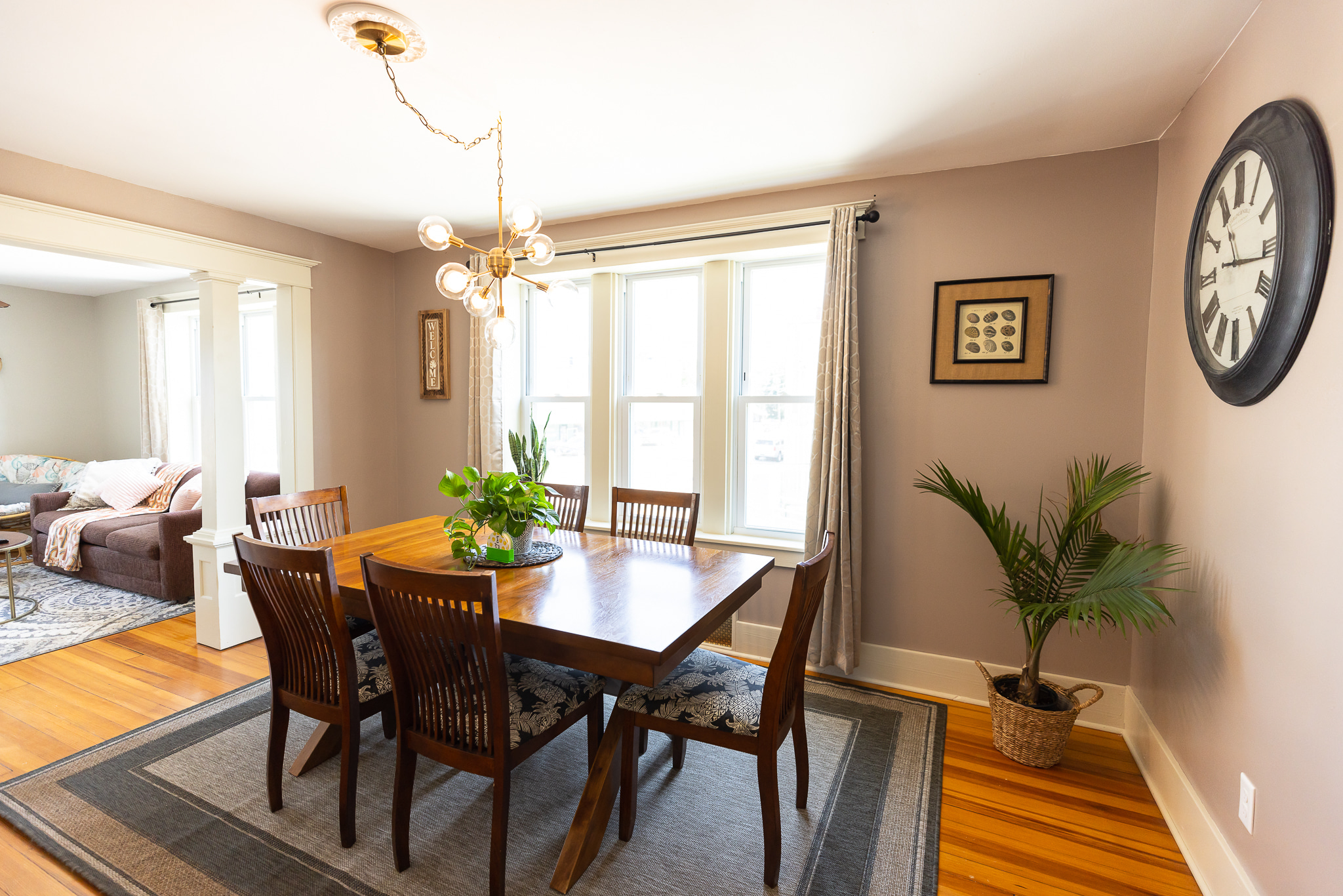 Let the sunlight in or pull the drapes and enjoy the glow from the updated lighting.