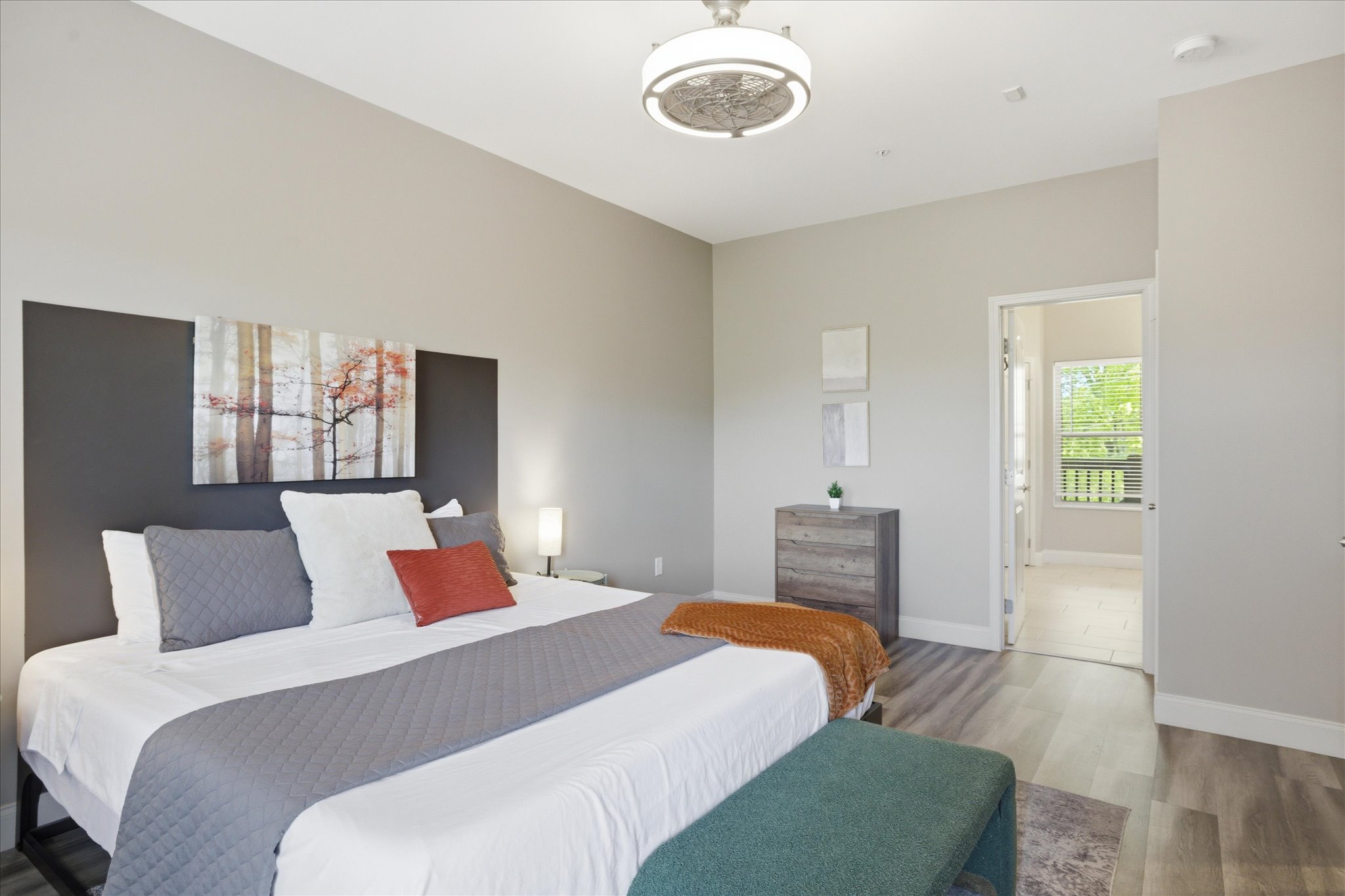 Notice how it all comes together—simple, balanced, and easy on the eyes. Nothing loud, nothing distracting—just a space that lets you actually relax.