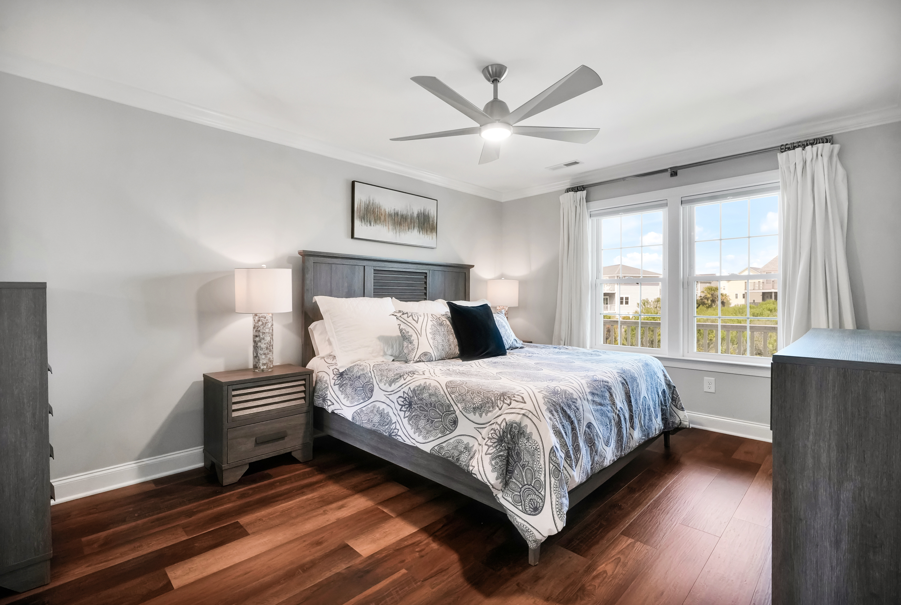 A fan and plenty of space