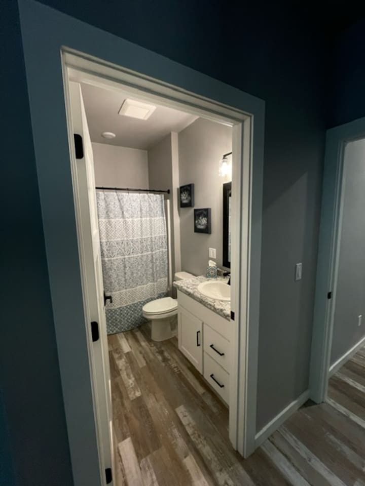 House #2 - Full bathroom in bedroom #4