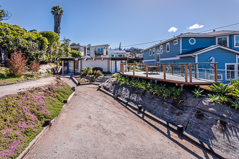 Front driveway & deck