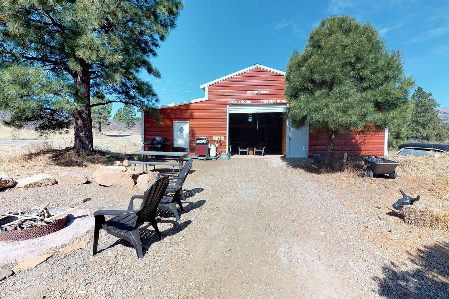 The Horse Barn is a great place to sleep and arrange your large family gatherings. It has a fire pit area.