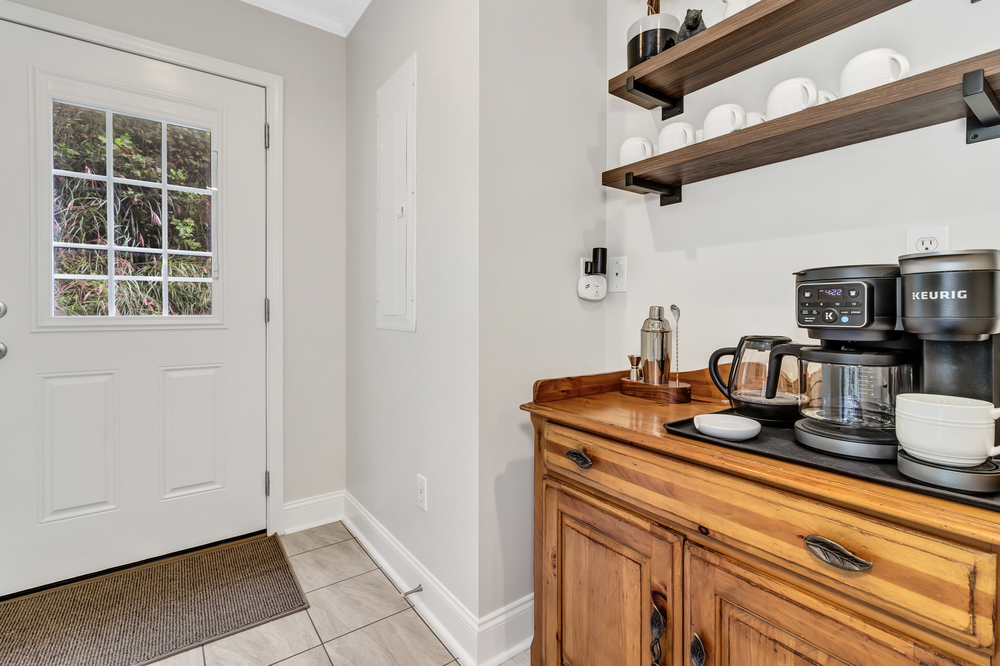 Coffee Bar with Drip Coffee Maker and Keurig