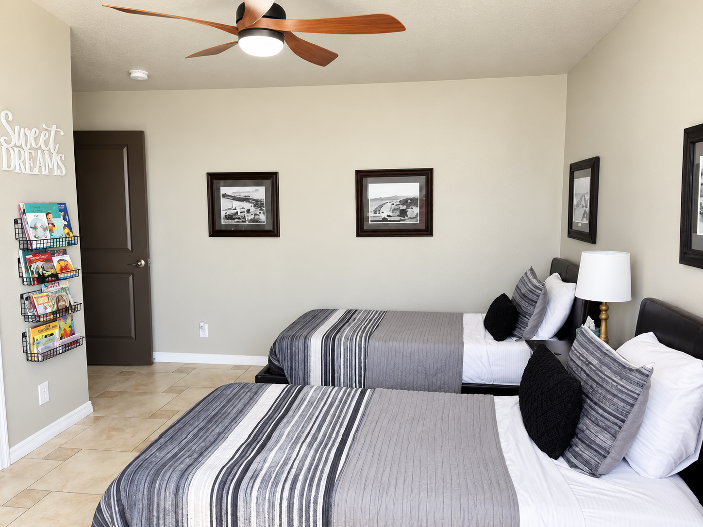 Kids Room Twin Beds