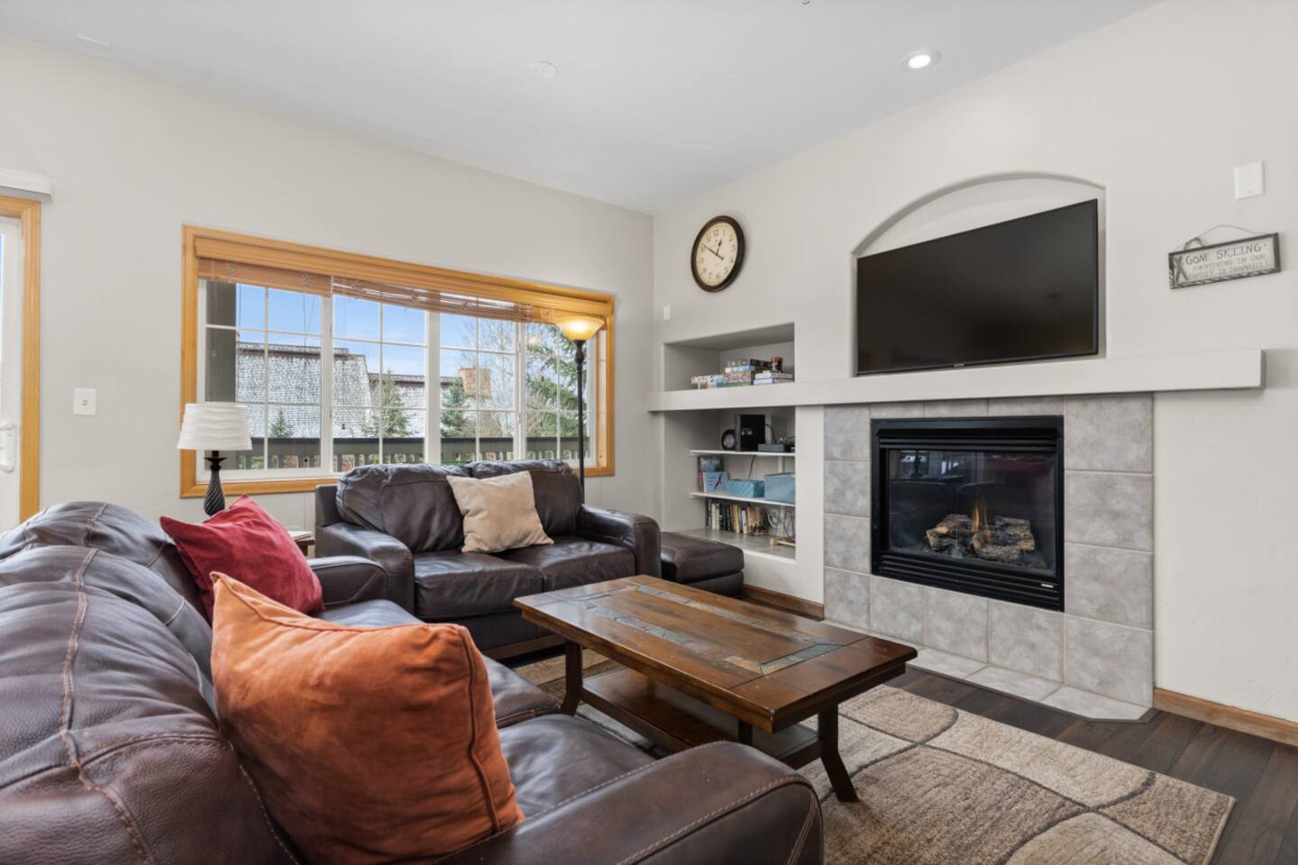 Living Room with Gas Fireplace