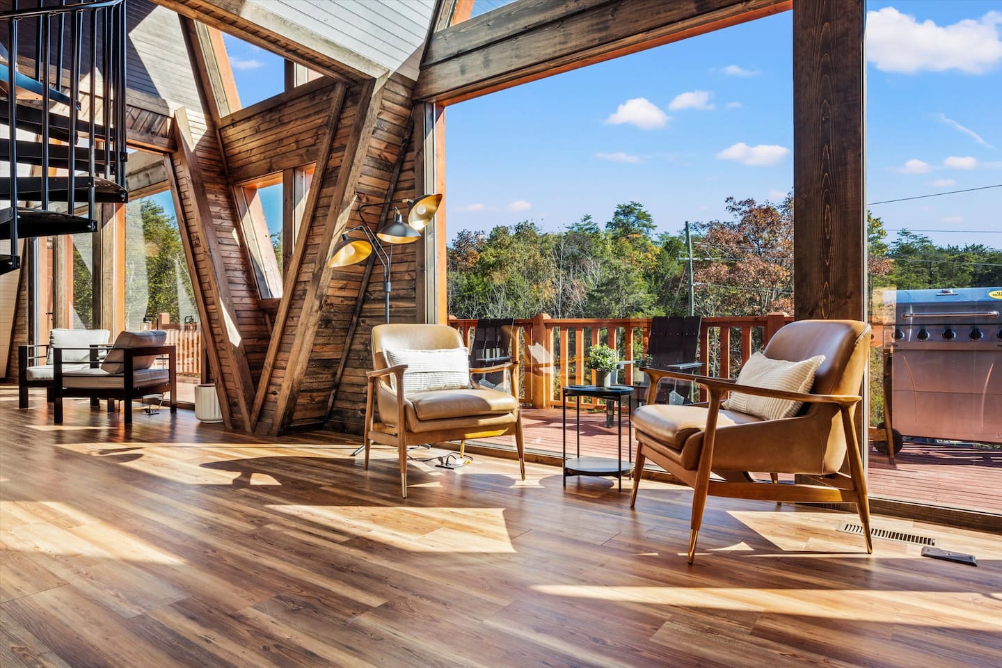 Dreamy nights and scenic mornings in this triangle gem.
