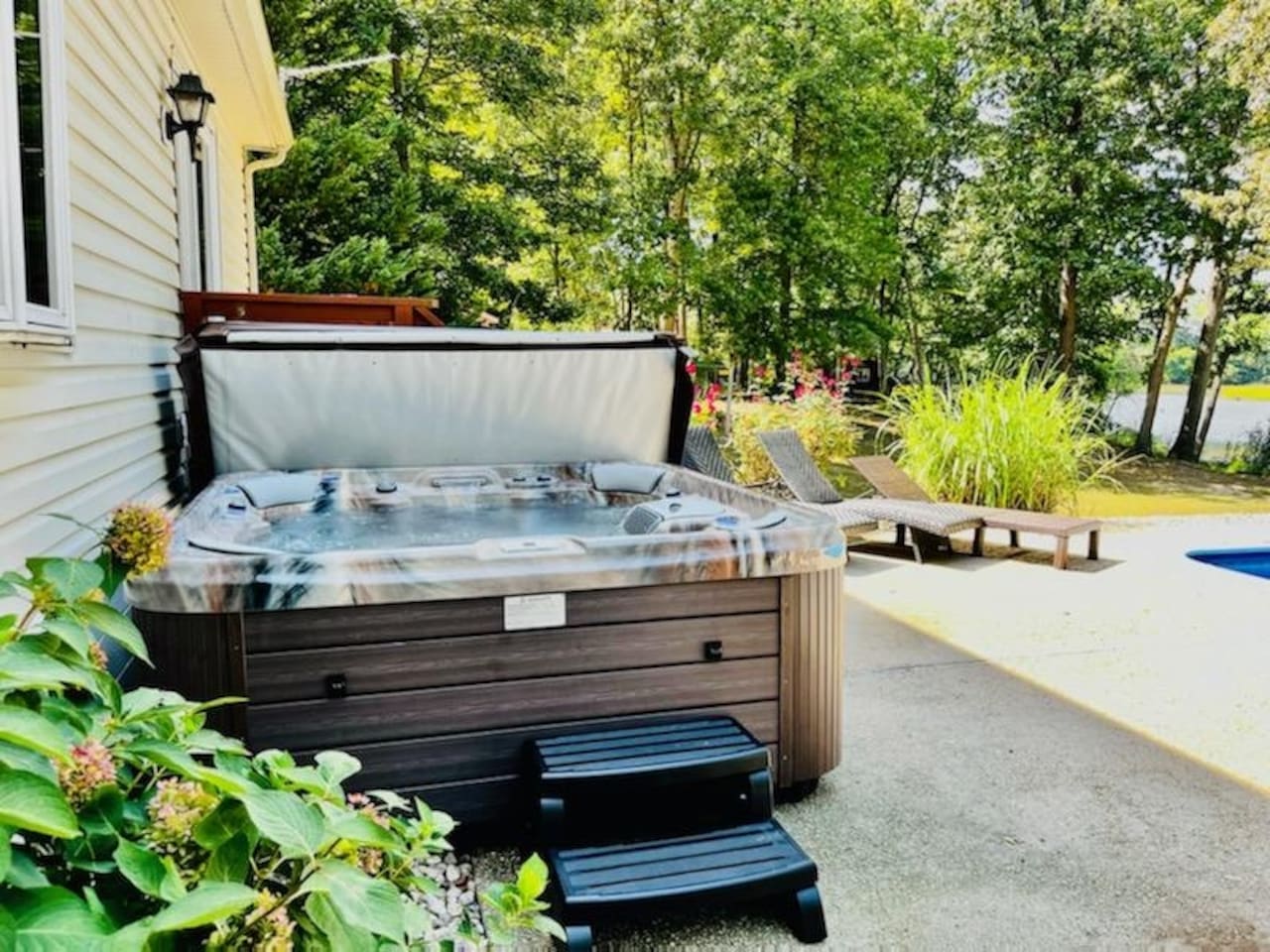 Hot Tub