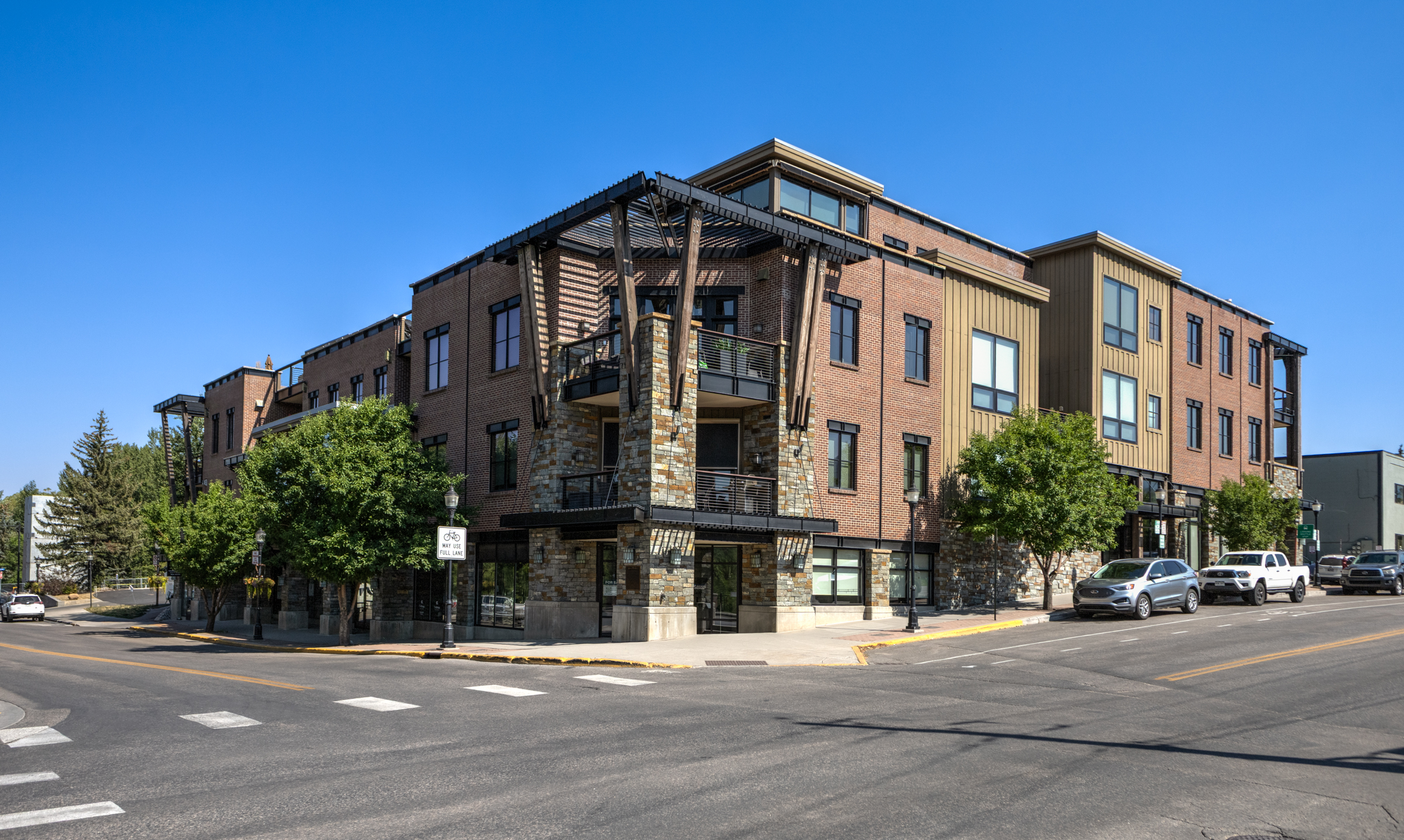 Exterior of Olympian Summit Suite | Top level unit