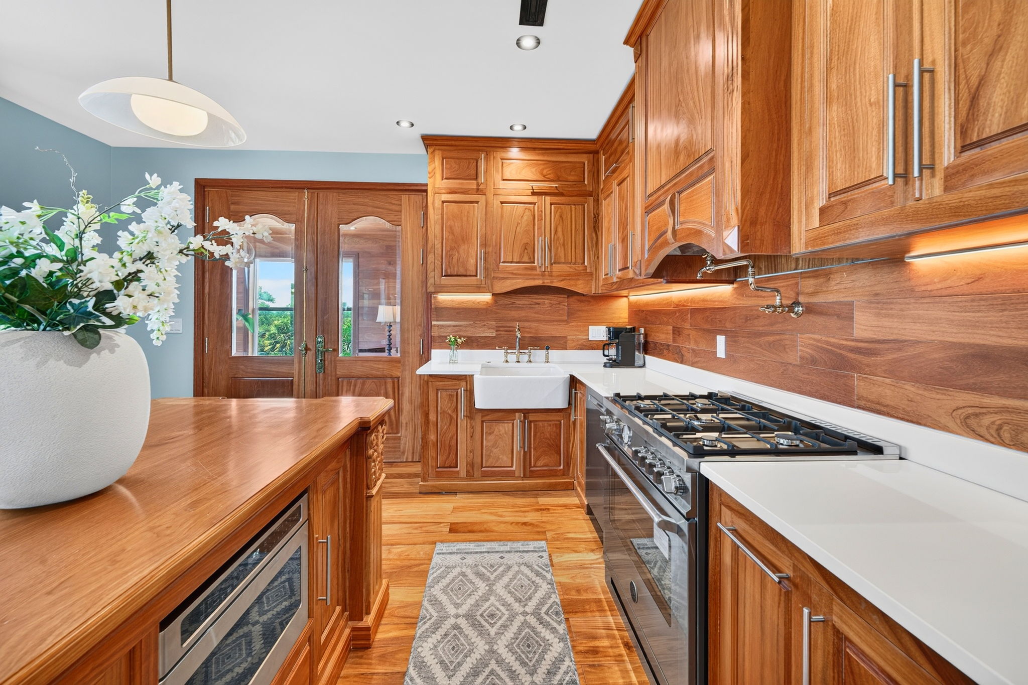 3rd Floor Kitchen | Rosewood Retreat | 2605 Palm Blvd, Isle of Palms, SC | IOP Escapes