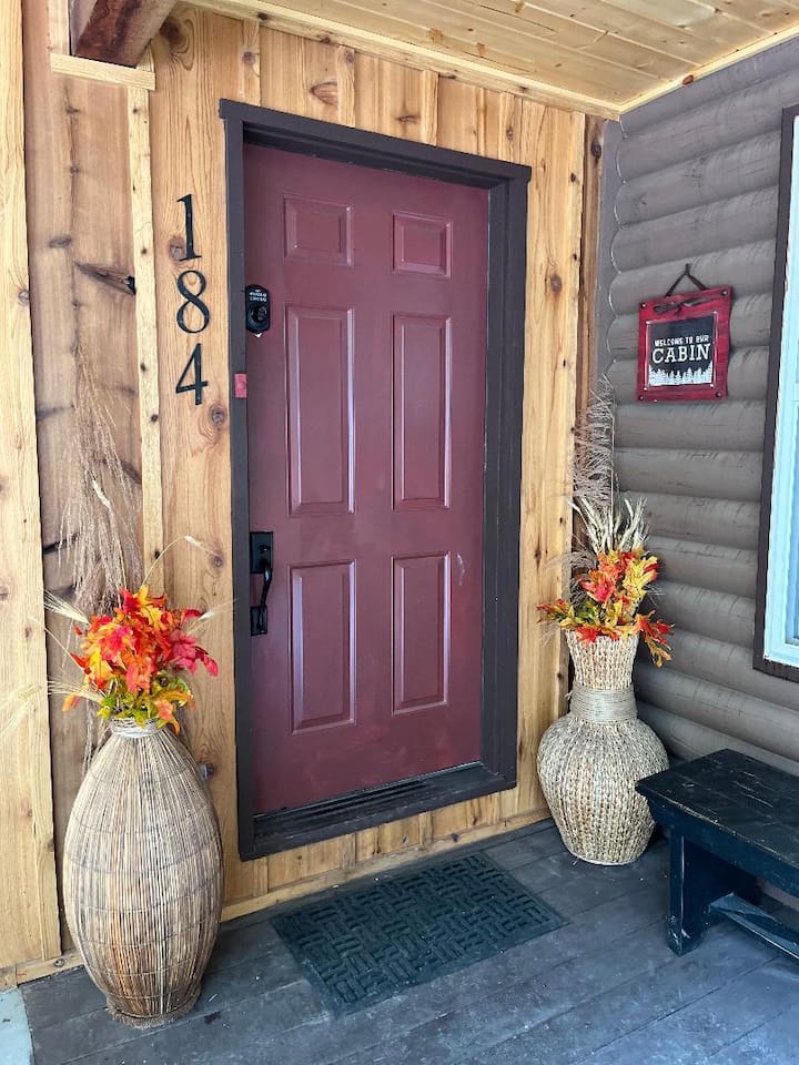 "Fall in LOVE with MAMA BEAR CABIN!