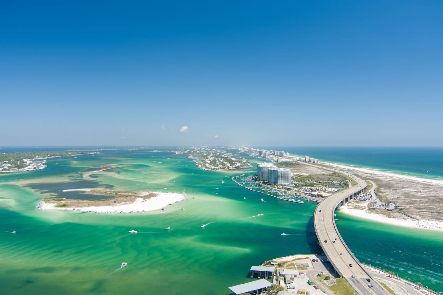 Scenic Escape: Revel in breathtaking waters and coastal charm in Orange Beach!