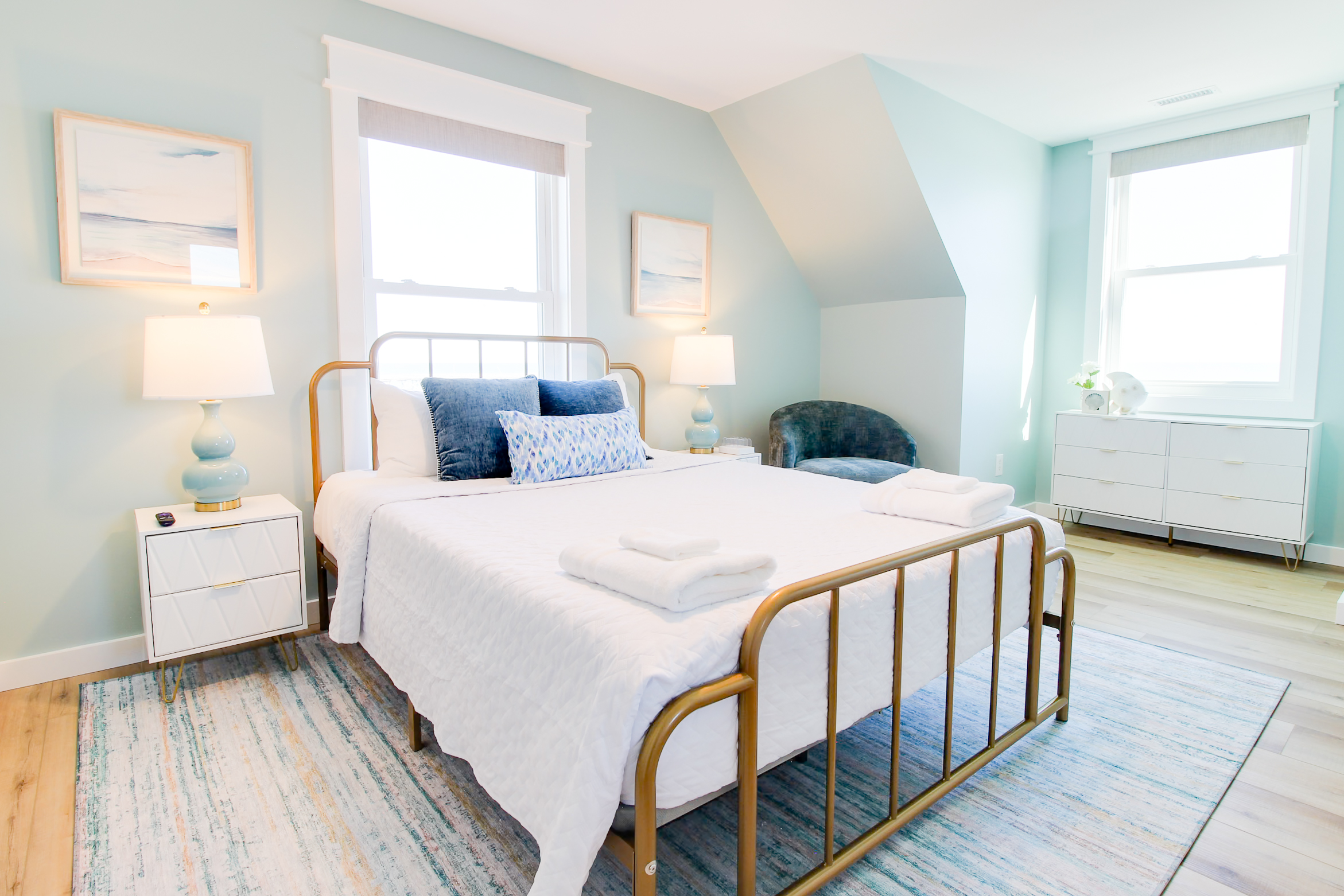 Bedroom 4 - Queen Bed