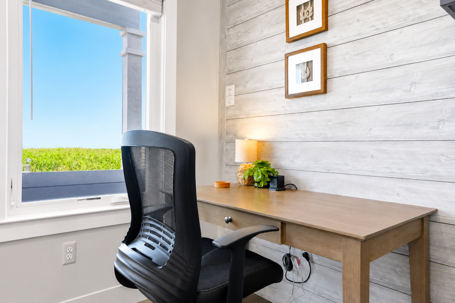 Need to catch up on work? Enjoy a dedicated workspace with natural light and peaceful canal views—perfect for remote work while enjoying your lakeside getaway.