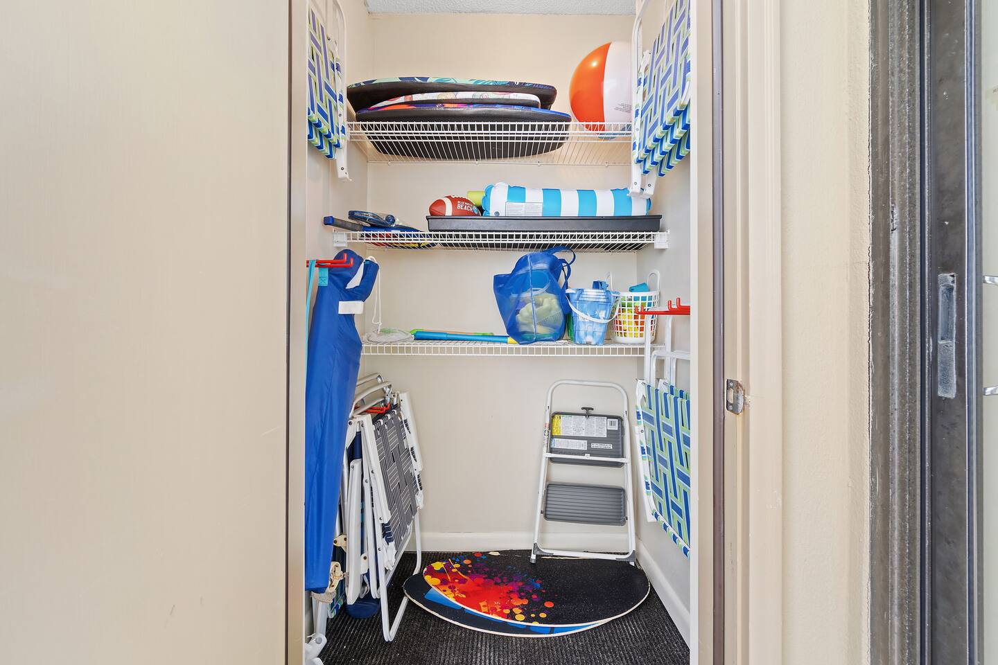 Fully stocked beach closet to save you packing and bringing ALL THE STUFF with you. Let us do it for you!