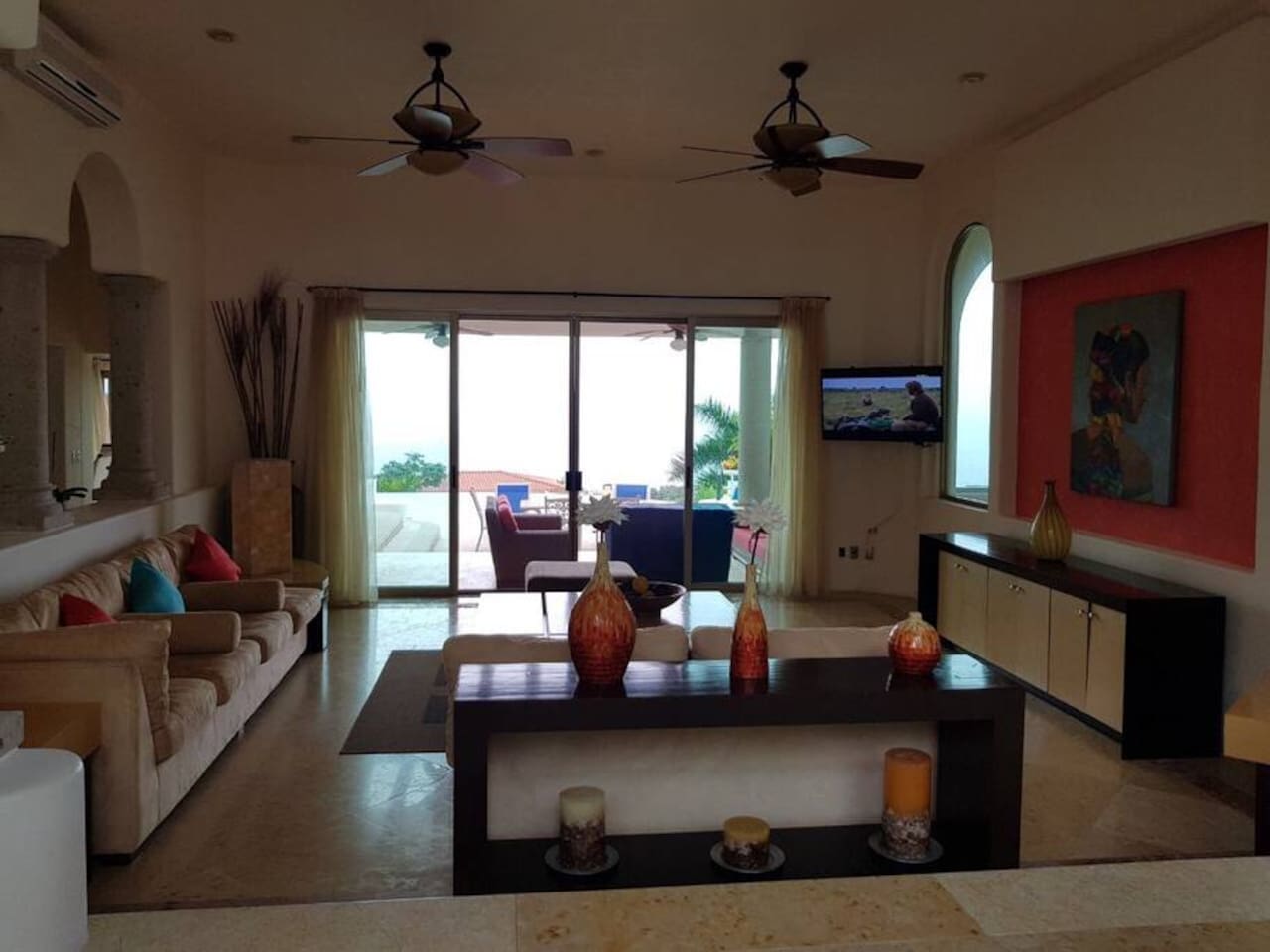 Main Living Room w Ocean View