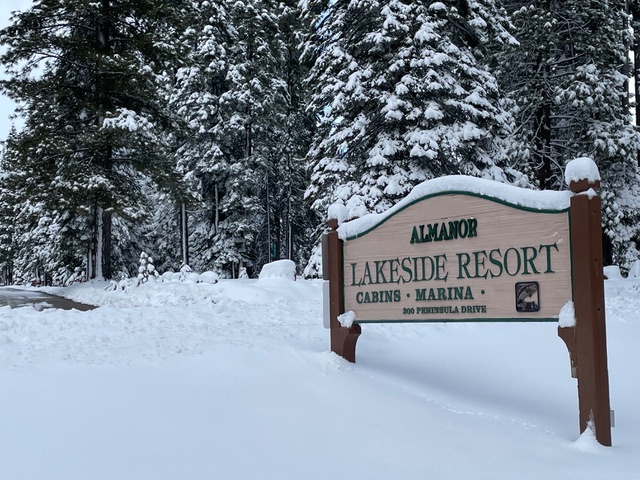 Come play in the snow!!