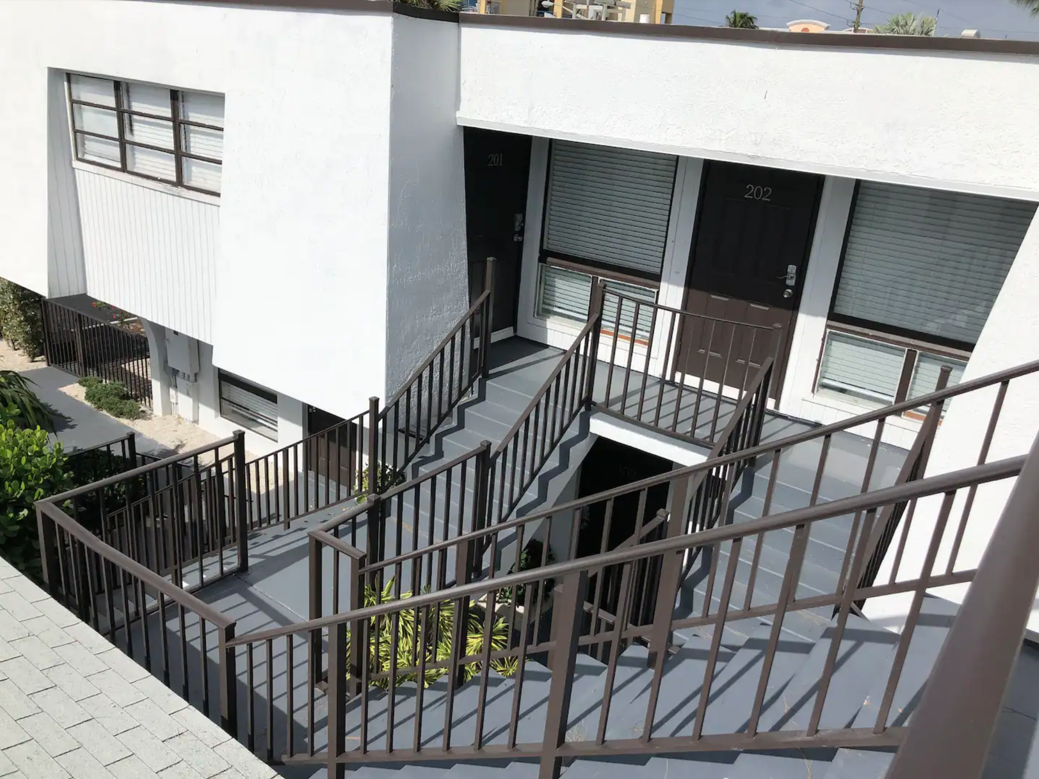 Approach to your apartment