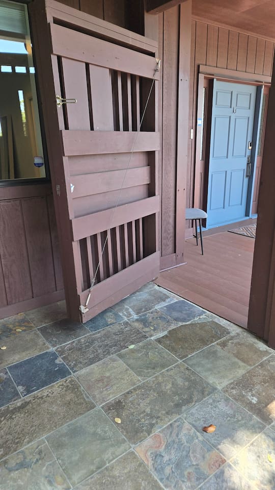 Accessible From Street (no steps)
