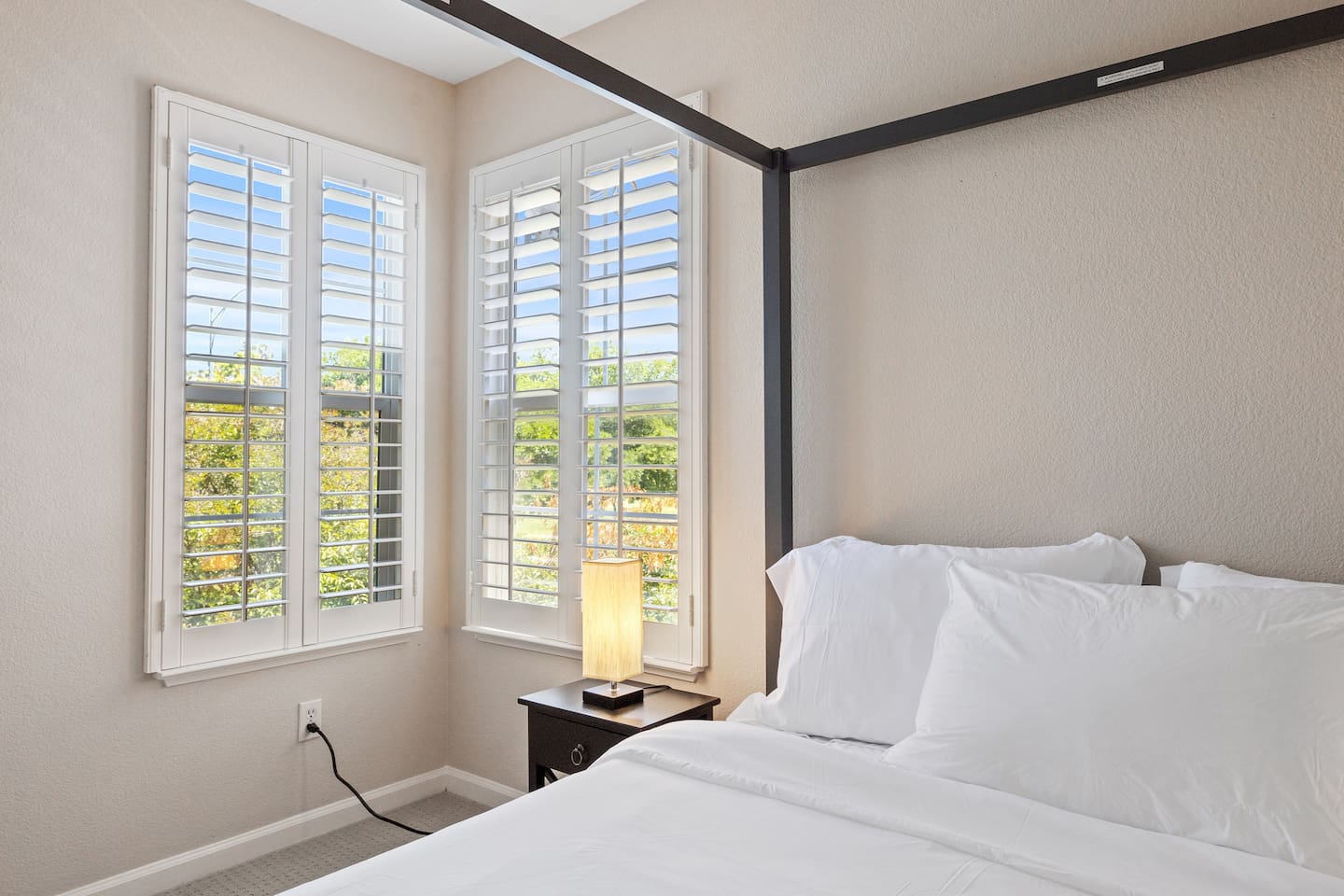 Bedroom 3 With Queen bed