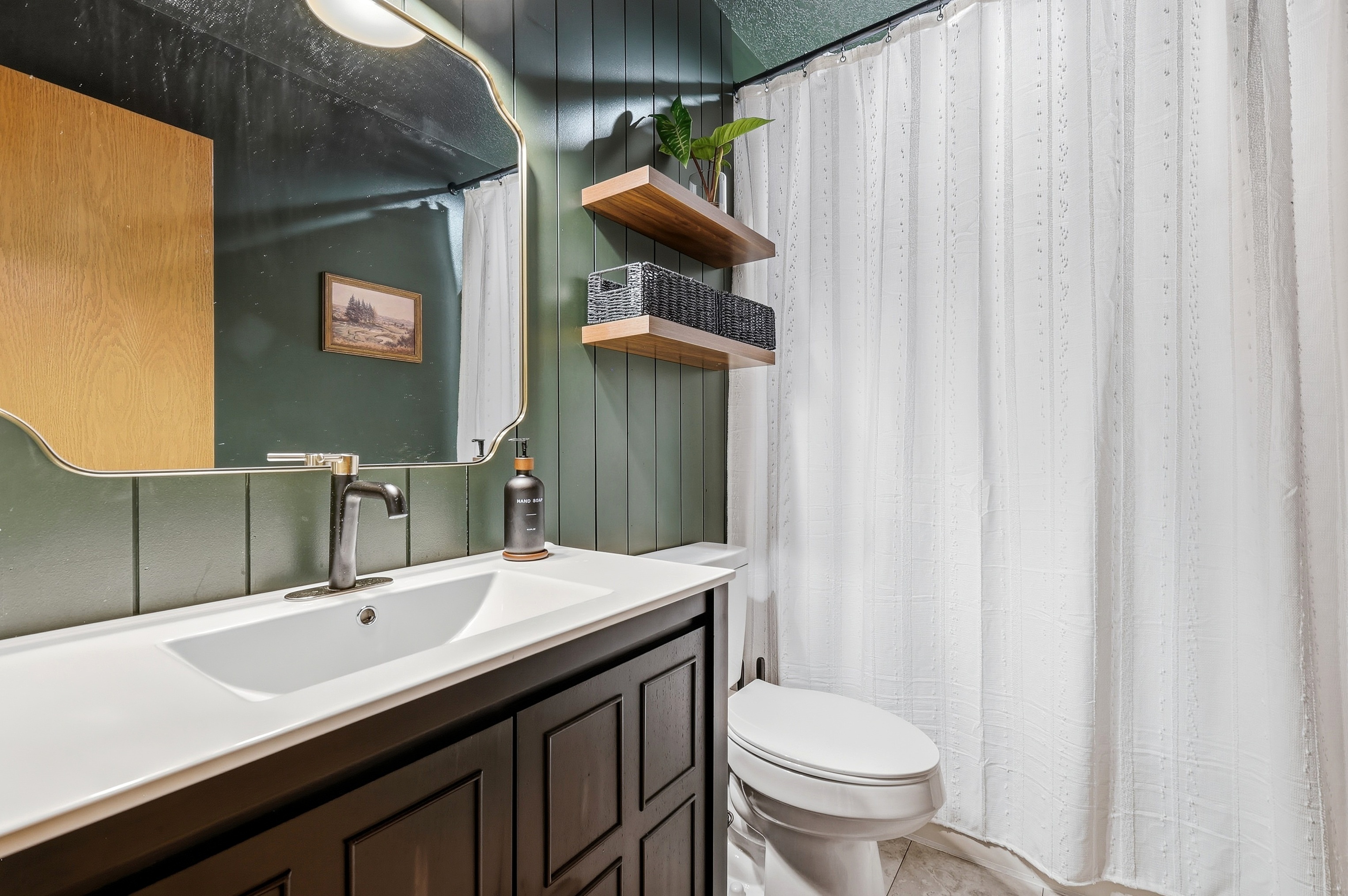 Upper level bathroom