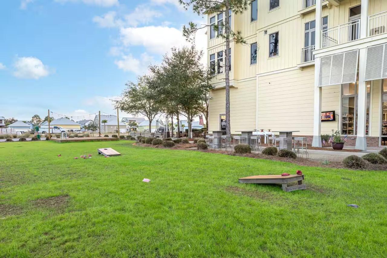 Live entertainment, wine tasting, yard games festivals and events