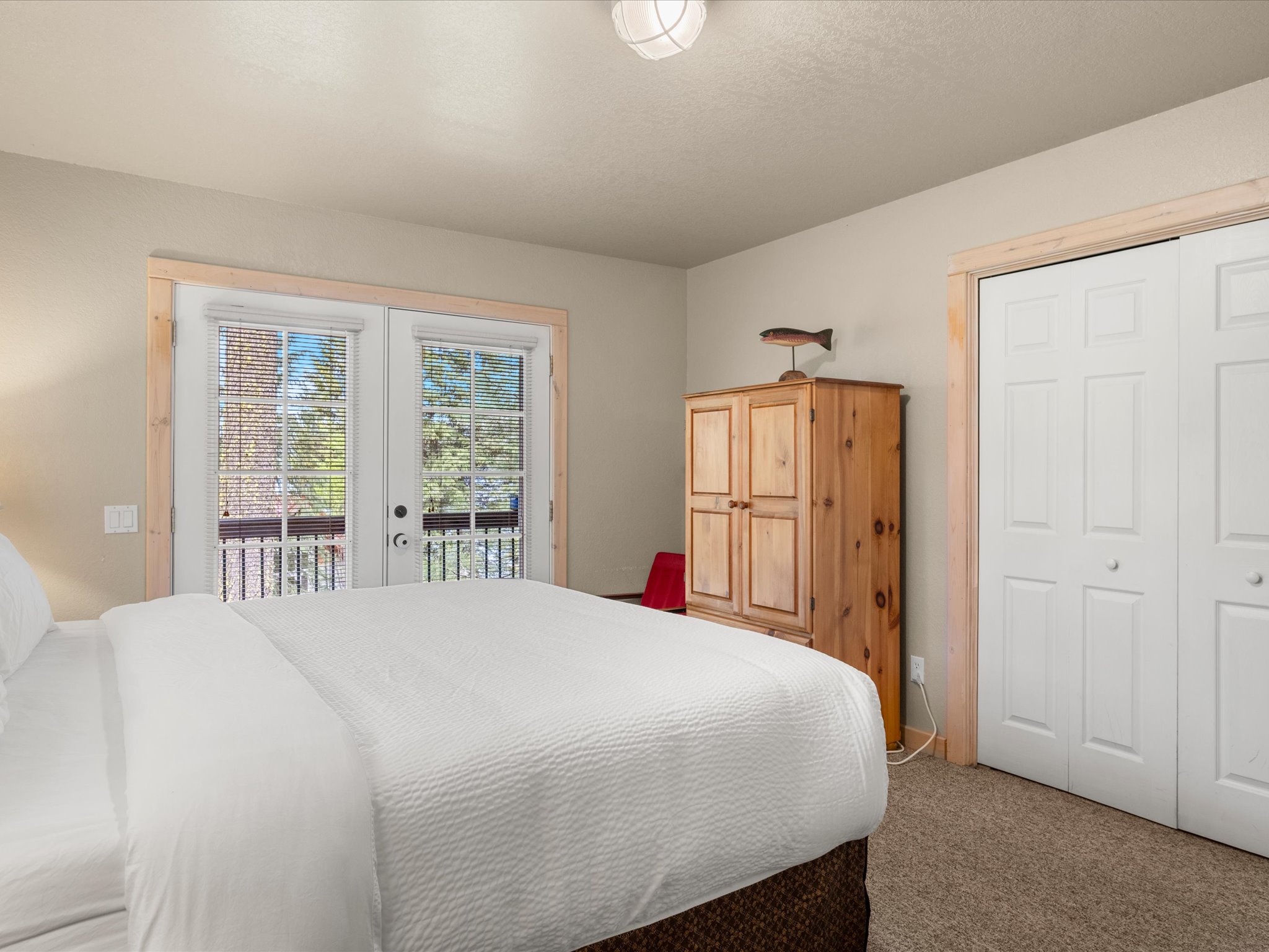 Hawks Nest Primary Bedroom