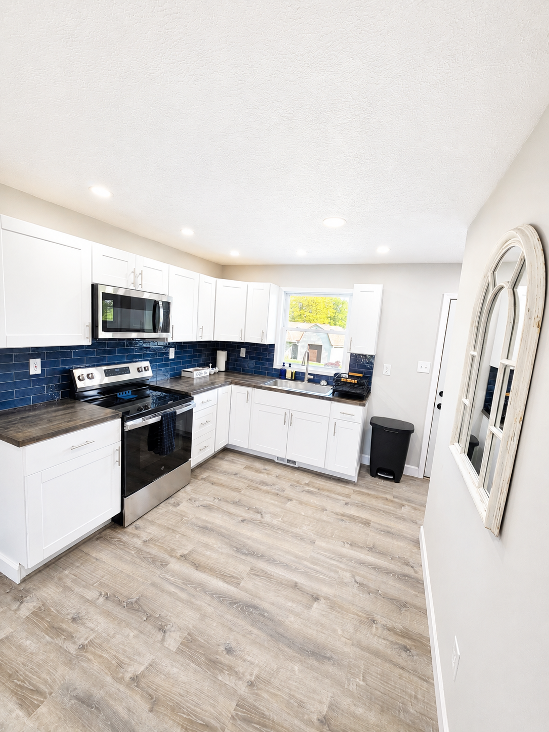 Fully Stocked Kitchen